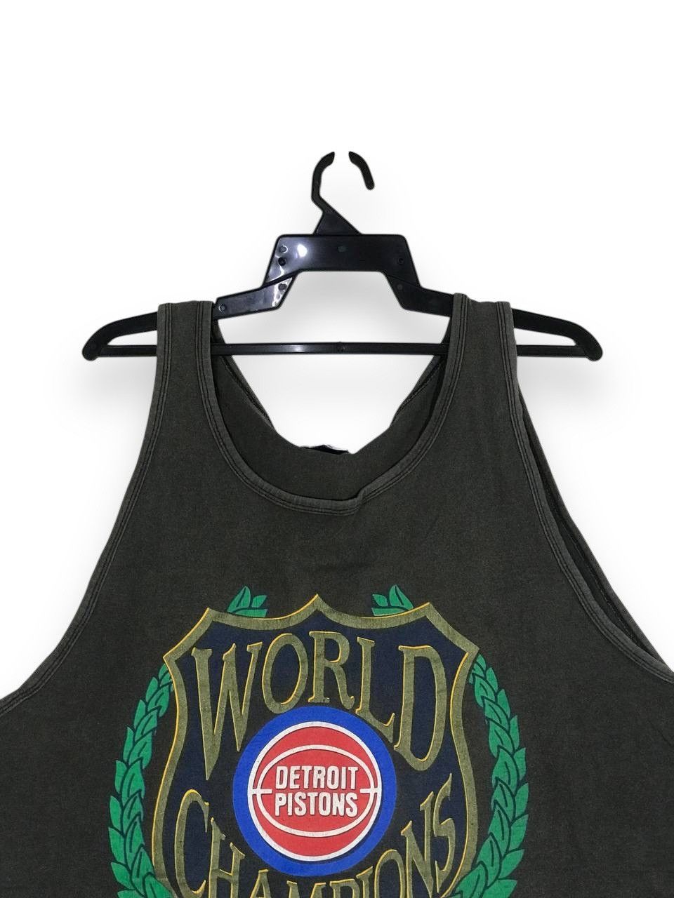 NBA Vintage detroit pistons world champion 1990 Size US XL / EU 56 / 4 - 2 Thumbnail
