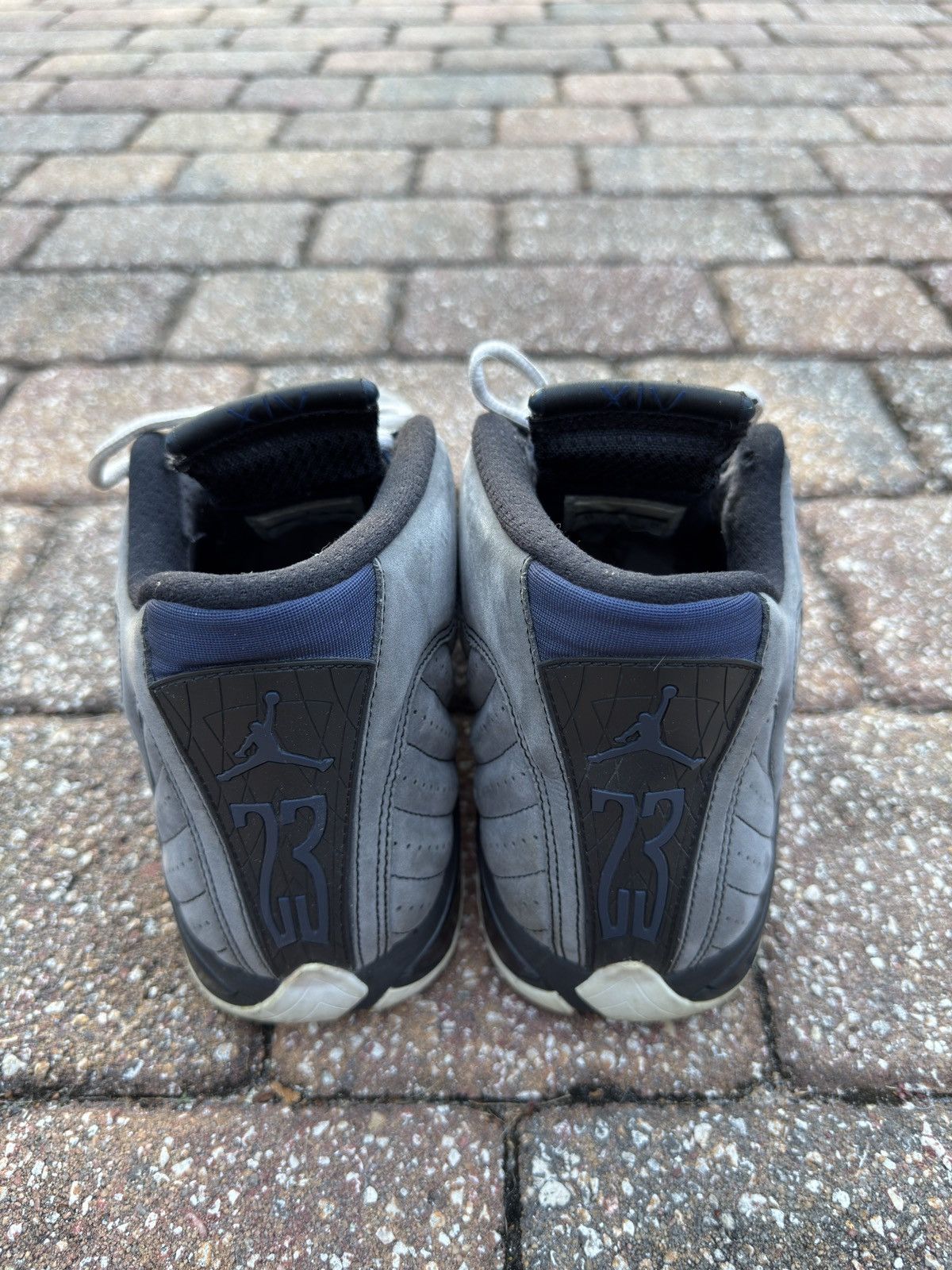 Jordan Brand Graphite 14 Retro Jordan (2011) Size US 11 / EU 44 - 2 Thumbnail