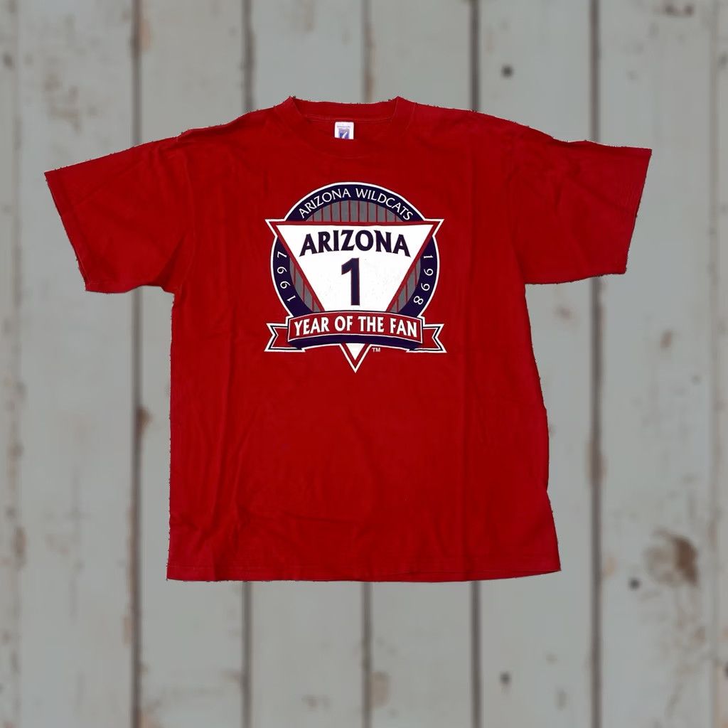 Logo 7 VINTAGE Logo 7 T-Shirt Red 90s Arizona Wildcats Basketball Short Sleeve XL Mens Graphic Print Logo 90s Size US XL / EU 56 / 4 - 1 Thumbnail