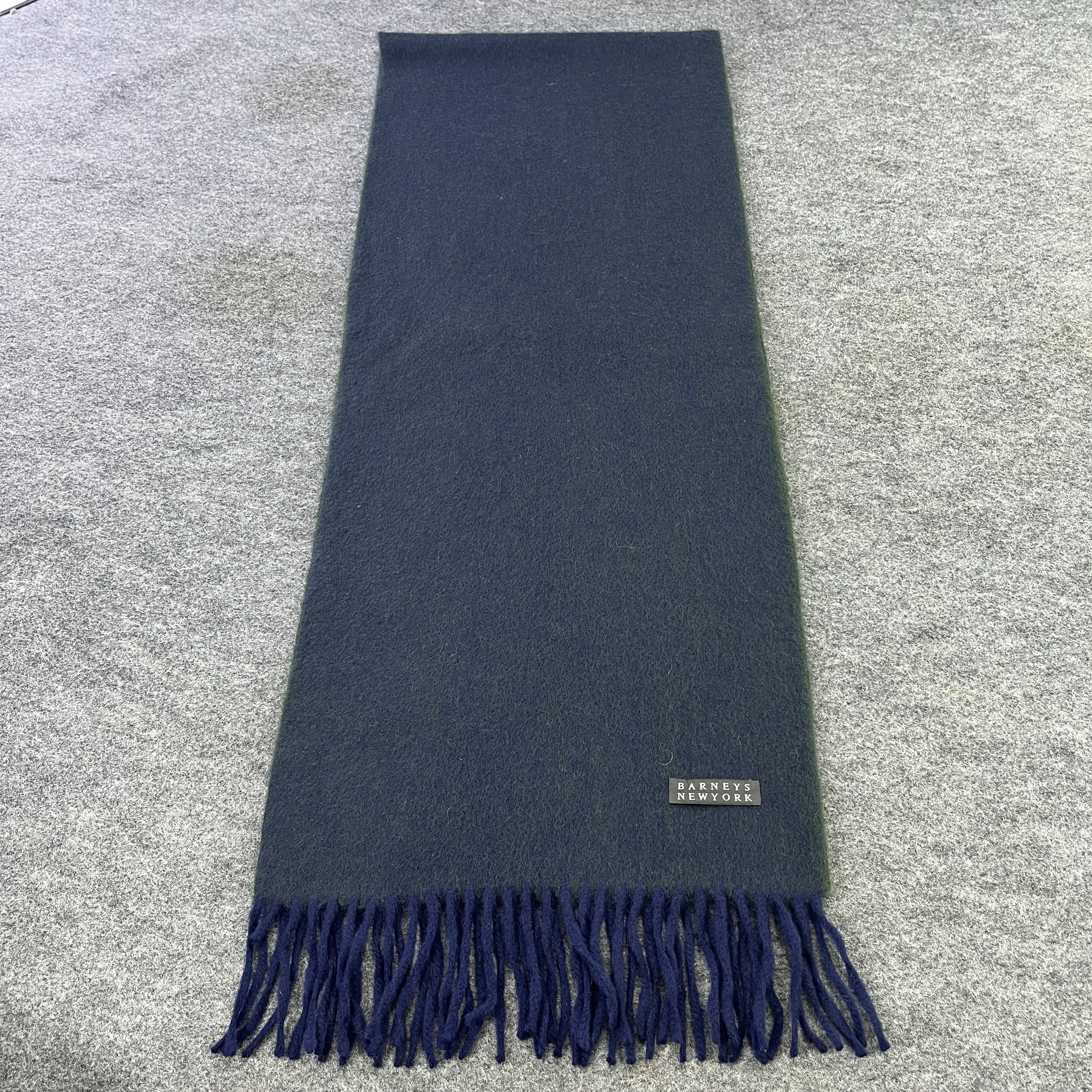 Barneys New York Scarf / Muffler / Neckwear T763