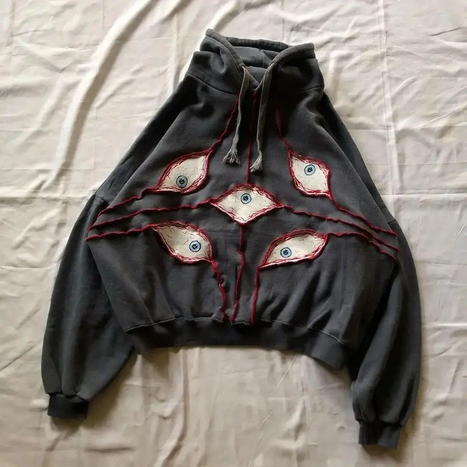 Japanese Brand × Other Streetwear y2k sweatshirt hoodie retro gothic eye print Size US L / EU 52-54 / 3 - 1 Thumbnail