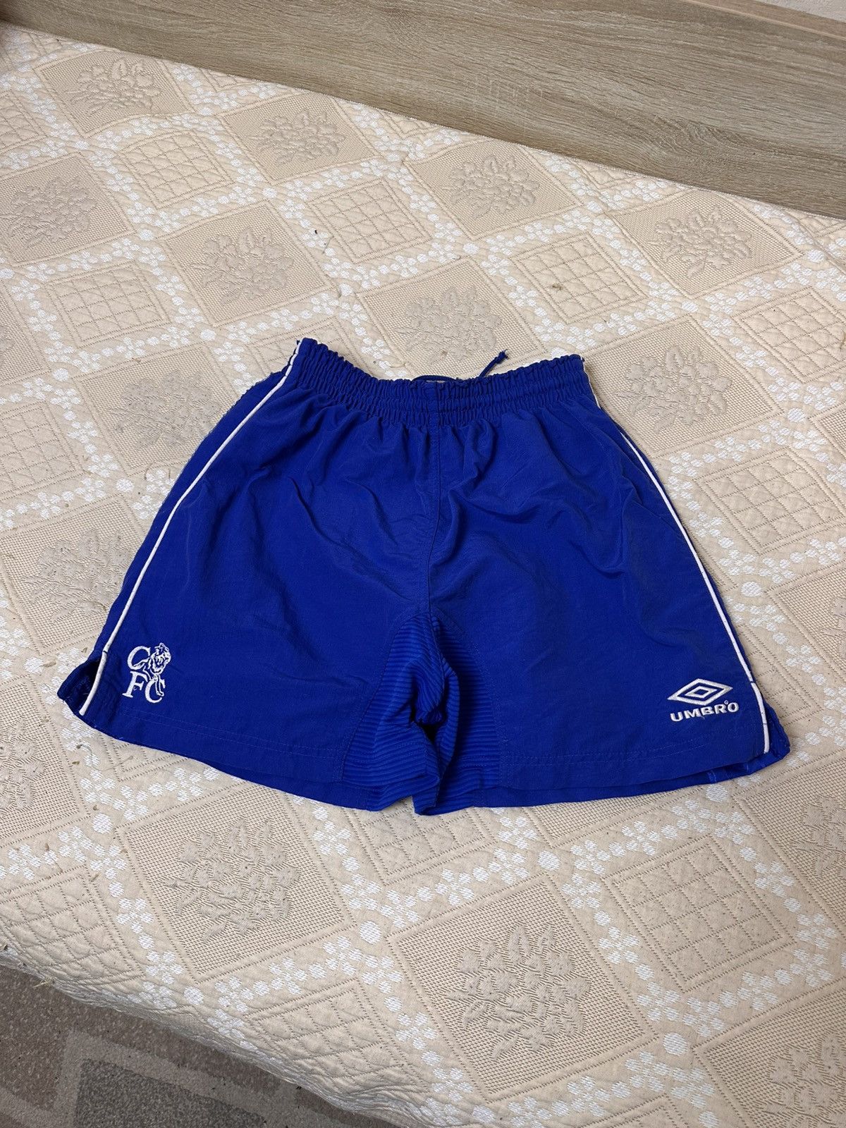 Umbro 🔥 Chelsea London Umbro Soccer Football Shorts Vintage Size US 32 / EU 48 - 1 Thumbnail