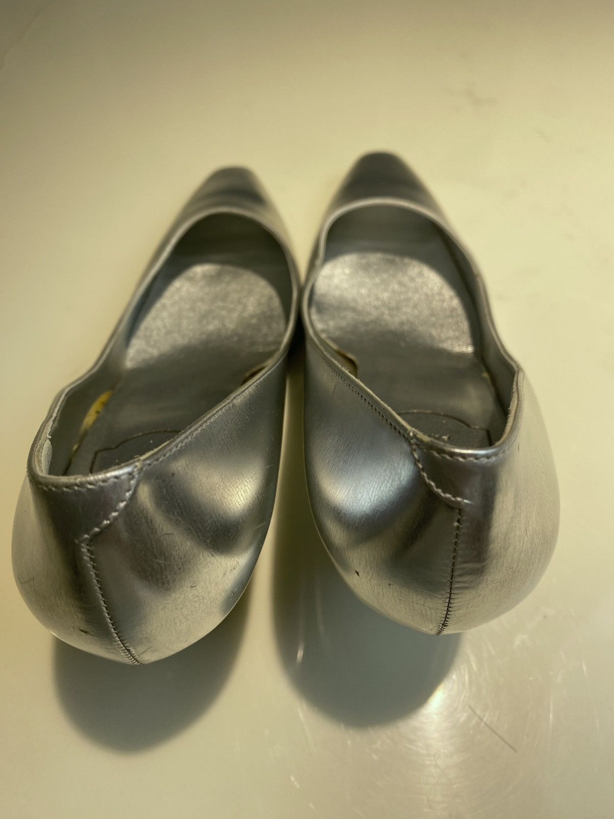 Roger Vivier Silver Roger Vivier Patent Pointed-Toe Comma Heels 35 Size US 5 / IT 35 - 7 Thumbnail