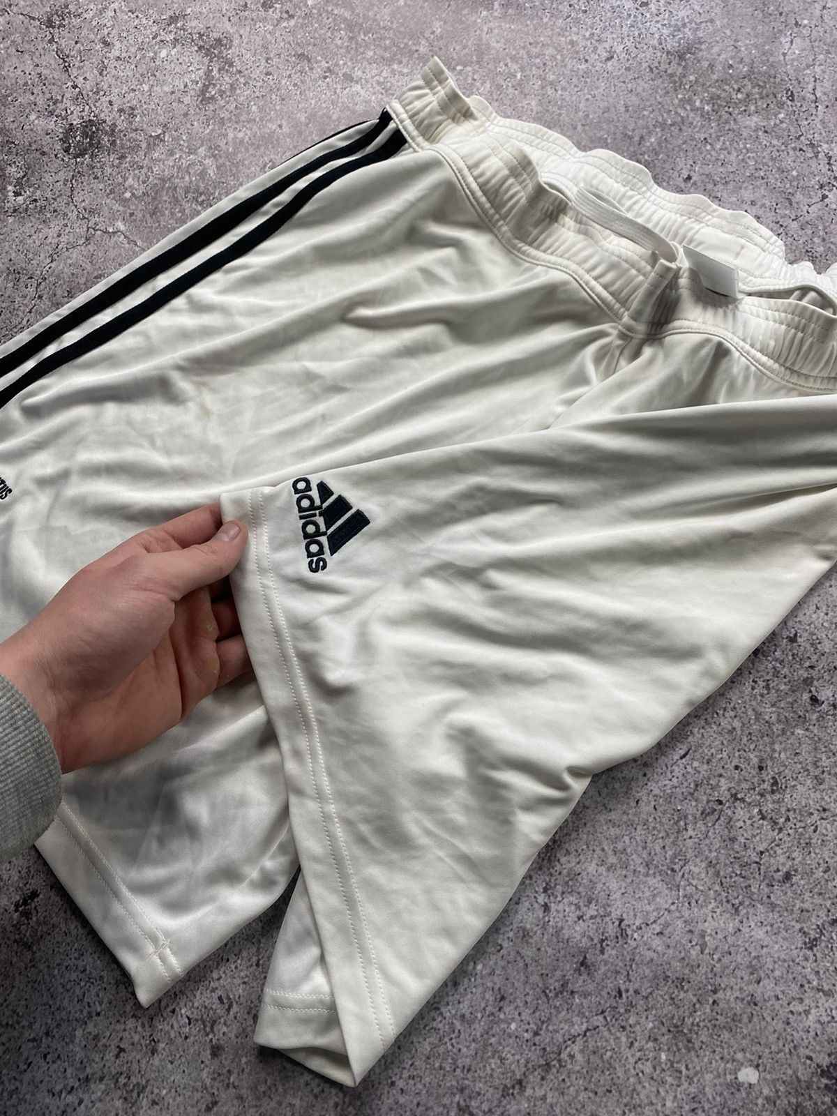 Adidas × Vintage Vintage Juventus Adidas Y2K soccer JERSEY shirt football Size US 36 / EU 52 - 4 Thumbnail