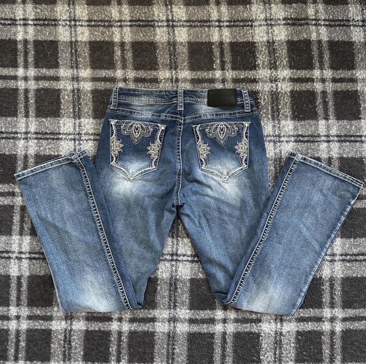 Grace in LA Grace in LA bootcut jeans Size 29" - 1 Thumbnail