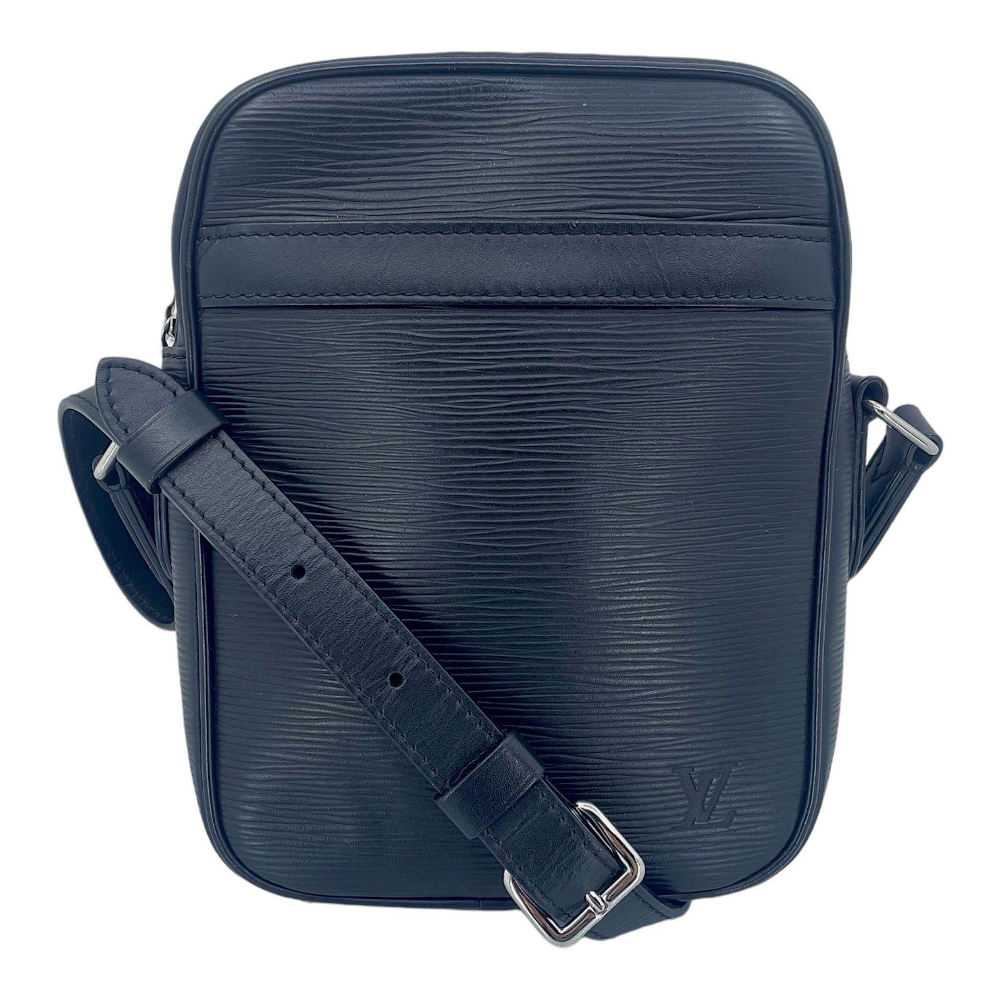 Louis Vuitton Epi Leather Side Bag Black Size ONE SIZE - 1 Thumbnail