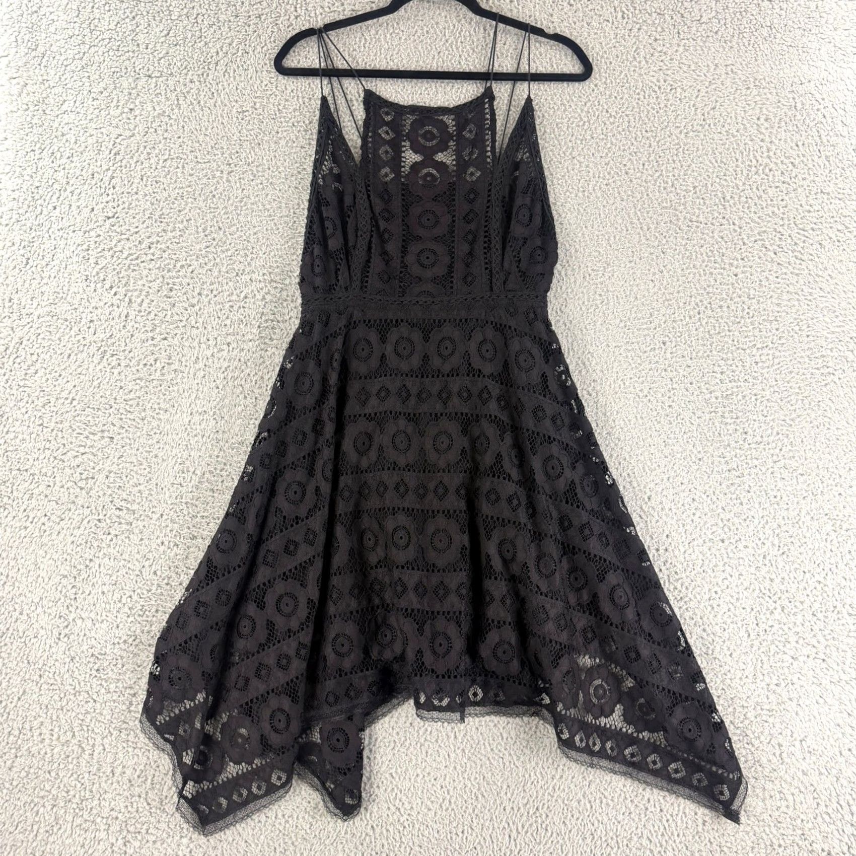 Free People Free People Mini Dress Women 10 Black Lace Sleeveless Strappy Sleeve Velvet Bohemian Party/Cocktail, Boho, Vintage? Not Vintage (Pre-Owned) Size L / US 10 / IT 46 - 2 Thumbnail