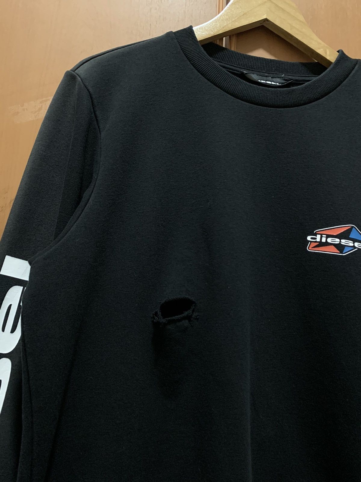 Diesel Vintage Diesel y2k Faded Distressed sweatshirt Size US M / EU 48-50 / 2 - 4 Thumbnail