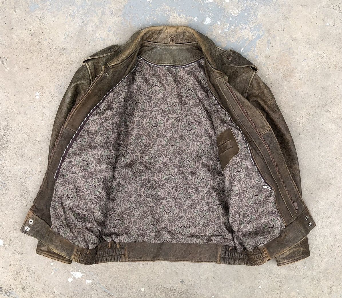 Vintage Vintage 80s Real Leather cowhide A2 Flight Bomber Jacket Size US L / EU 52-54 / 3 - 16 Thumbnail