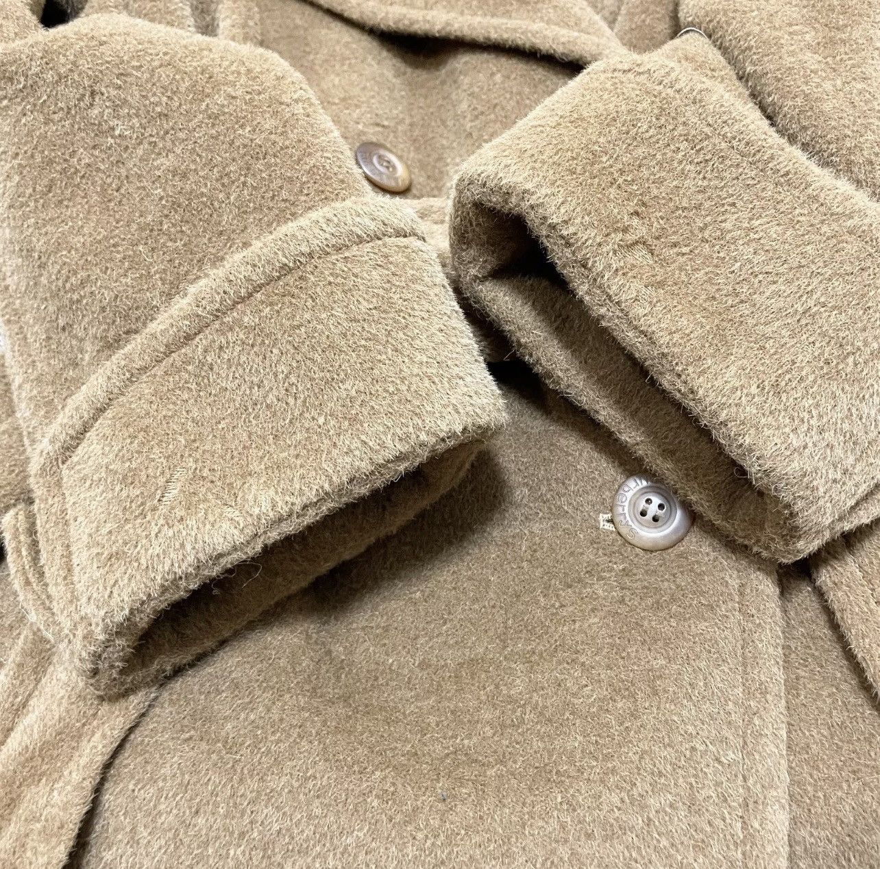 Burberry × Vintage Burberry Vintage Alpaca Wool Coat Size M / US 6-8 / IT 42-44 - 12 Thumbnail
