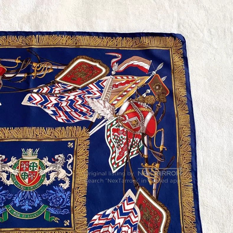 Gucci Gucci Dark blue badge print twill print mulberry silk scar Size ONE SIZE - 4 Thumbnail