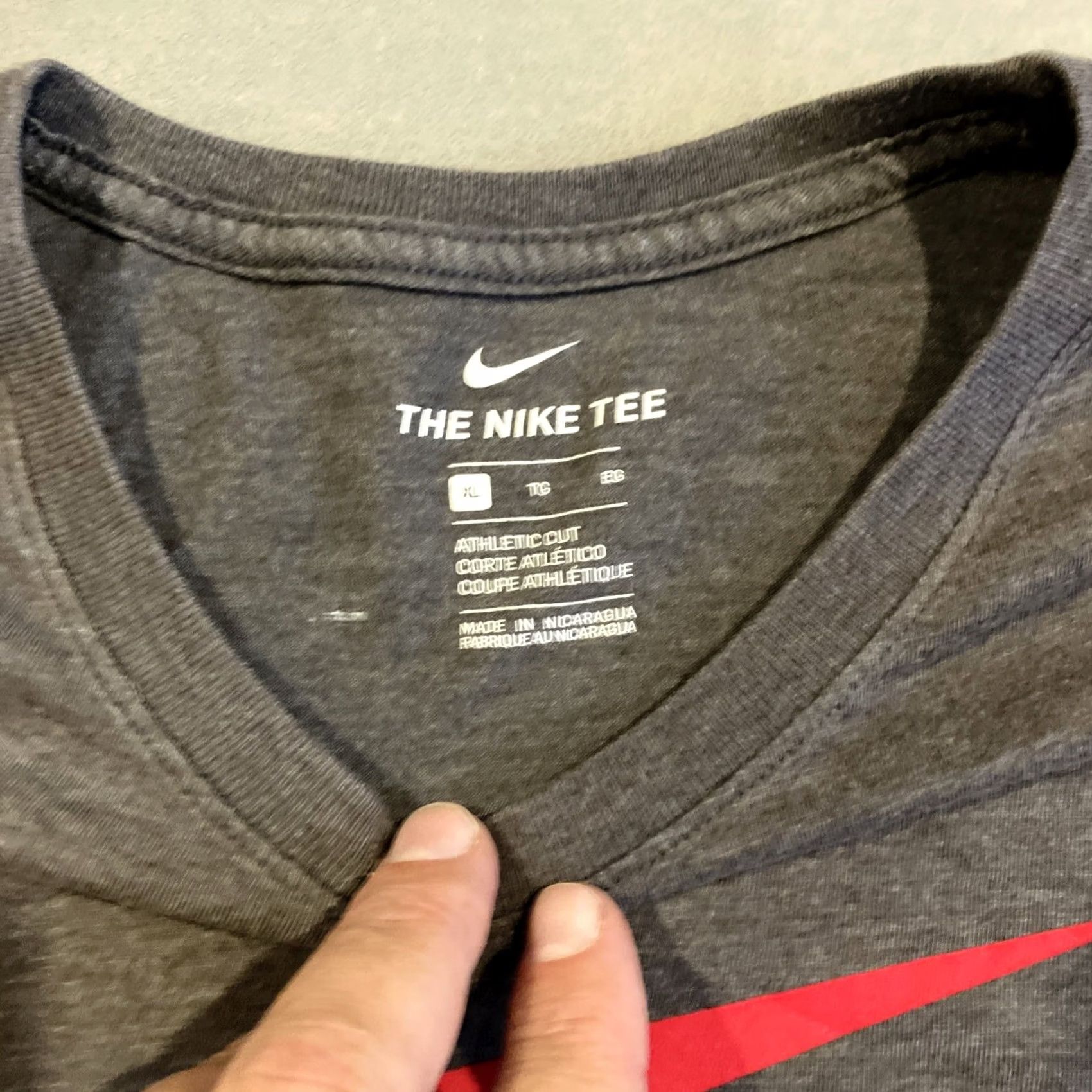 Nike NIKE Gray T Shirt Men's XL BROOKLYN Center Swoosh Big Logo Awesome Size US XL / EU 56 / 4 - 3 Thumbnail