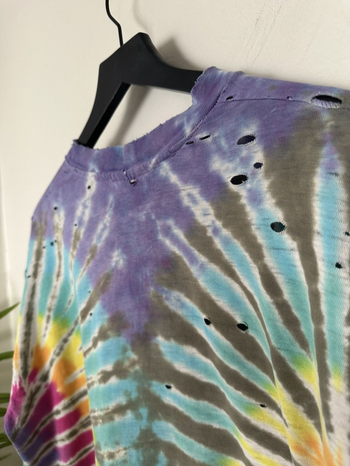 Hanes (L) AMAZING THRASHED OUT Tye Dye Longsleeve Tee Size US L / EU 52-54 / 3 - 15 Thumbnail
