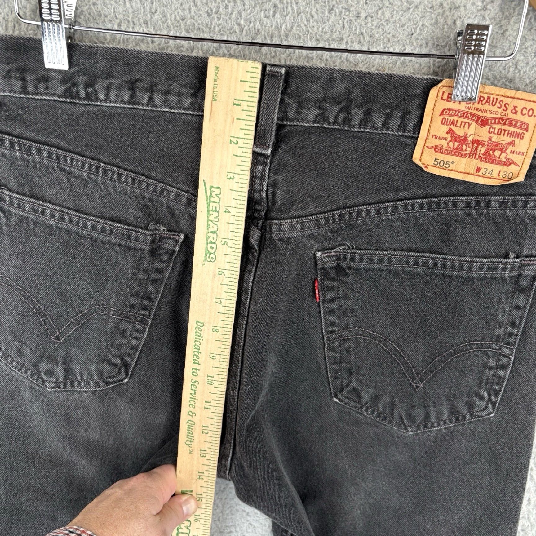 Levi's VINTAGE Levi's 505 Jeans Mens 33 Regular Black 30 in 30 Inseam Straight Fit 5-Pocket Denim Jeans Waist 33 Mens Size US 33 - 6 Thumbnail