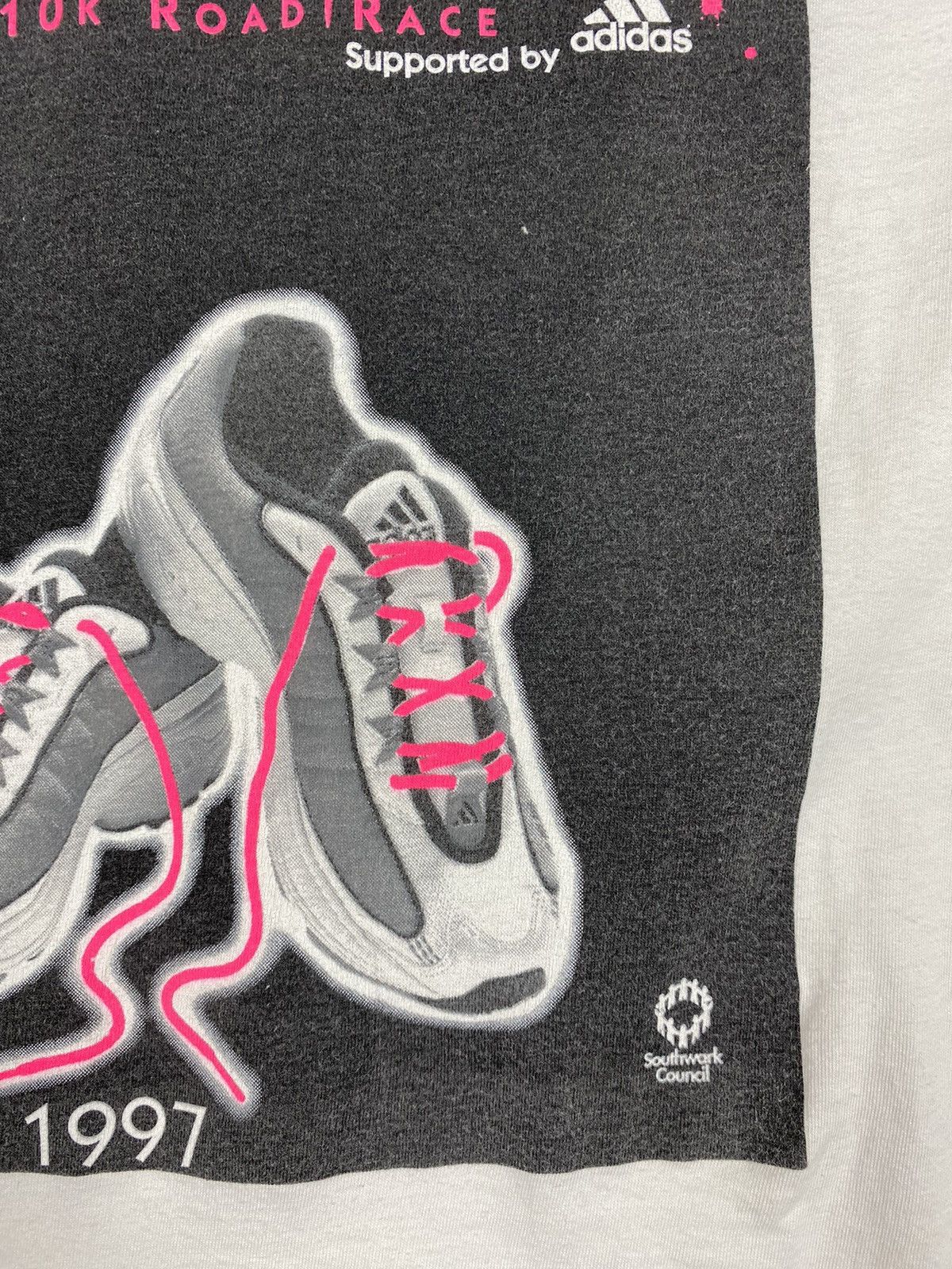 Adidas × Vintage Vintage Women’s London Run 10k Road Race By Adidas Tee 98s Size S / US 4 / IT 40 - 10 Thumbnail