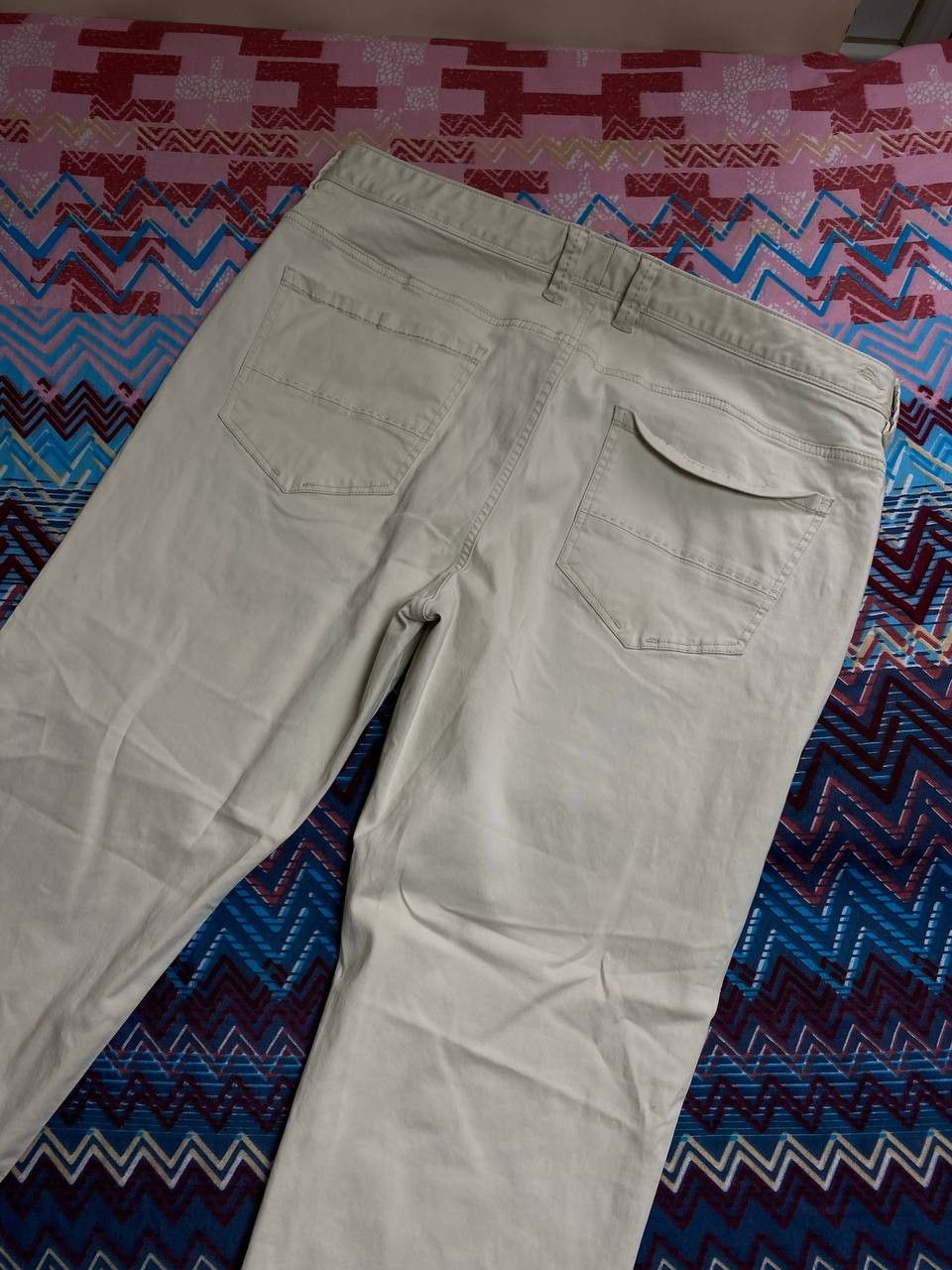 Tommy Bahama × Vintage Tommy Bahama Straight Leg Chinos Chino Pants Beige Size US 38 / EU 54 - 13 Thumbnail