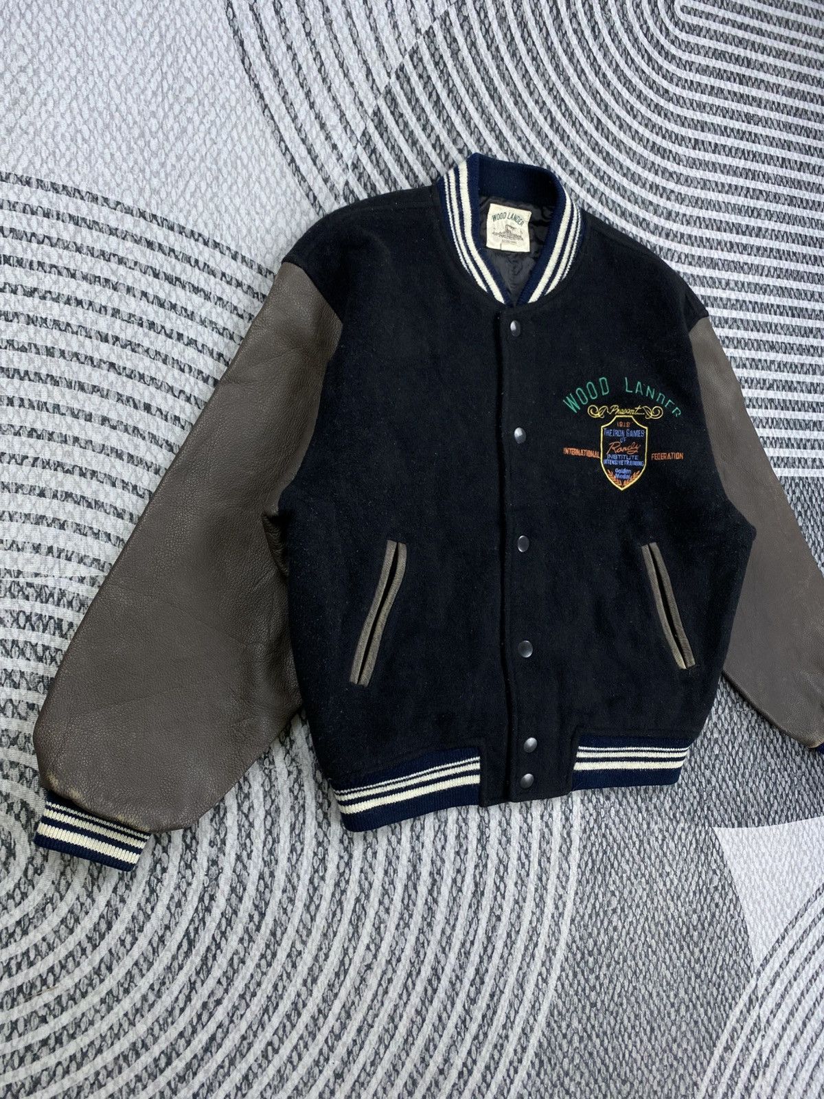 Japanese Brand Vintage Wood Lander Leather Sleeve Varsity Jacket Size US L / EU 52-54 / 3 - 3 Thumbnail