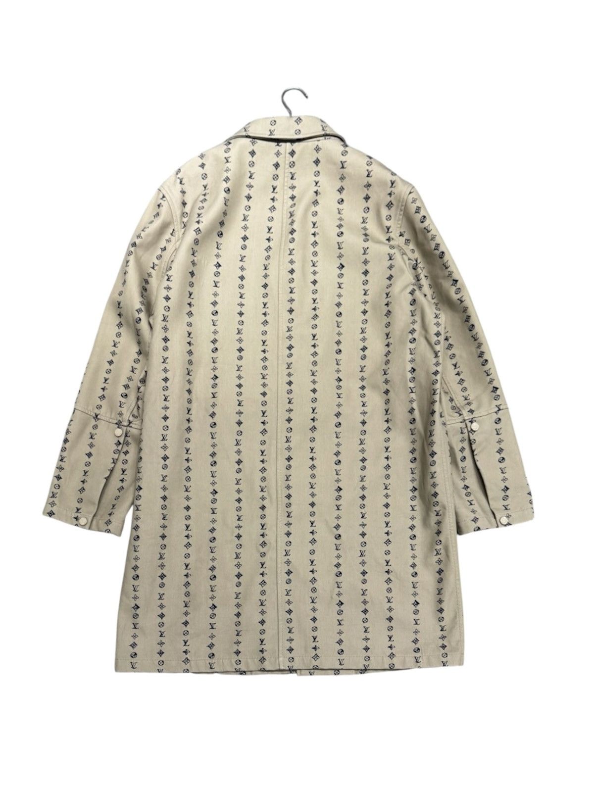 Louis Vuitton Louis Vuitton Nigo 54 Stripe Monogram Belt Trench Coat Size US L / EU 52-54 / 3 - 2 Thumbnail