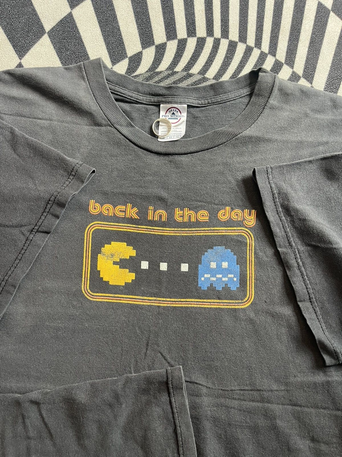 Nintendo Vintage PAC MAN back in the day nintendo 00’s Tshirt Size US XL / EU 56 / 4 - 6 Thumbnail