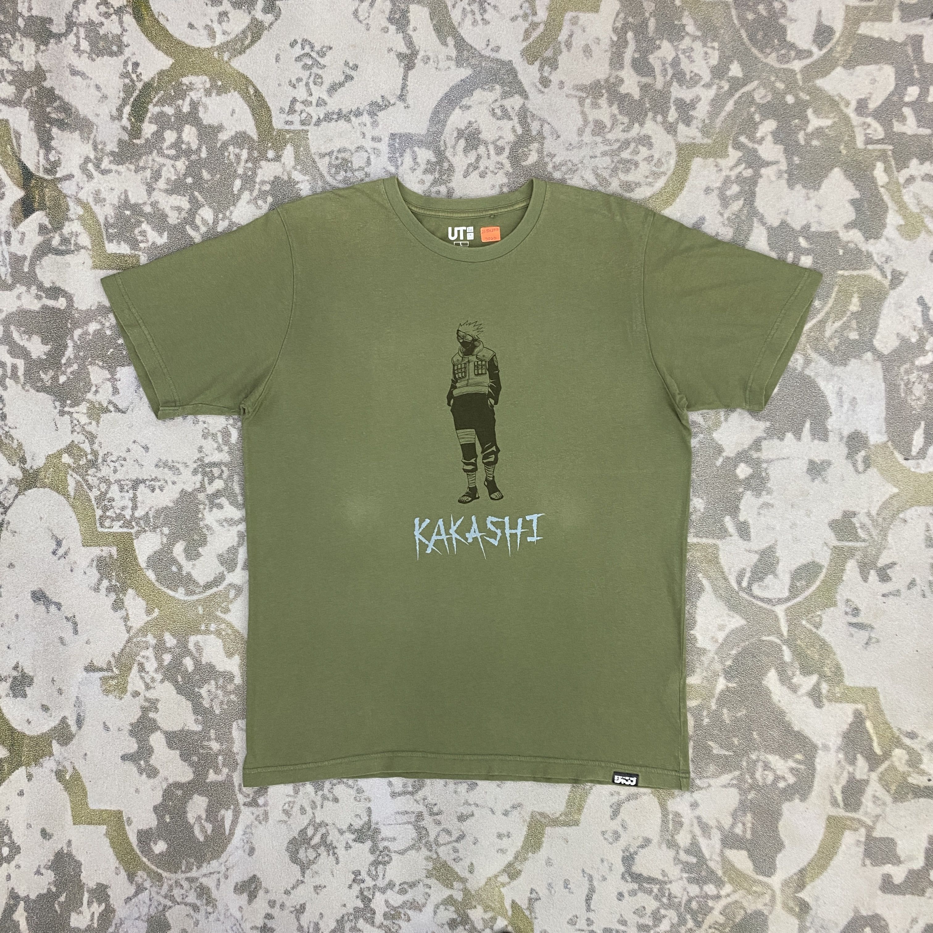 Anime Uniqlo Hatake Kakashi TShirt - J020 Size US L / EU 52-54 / 3 - 1 Thumbnail