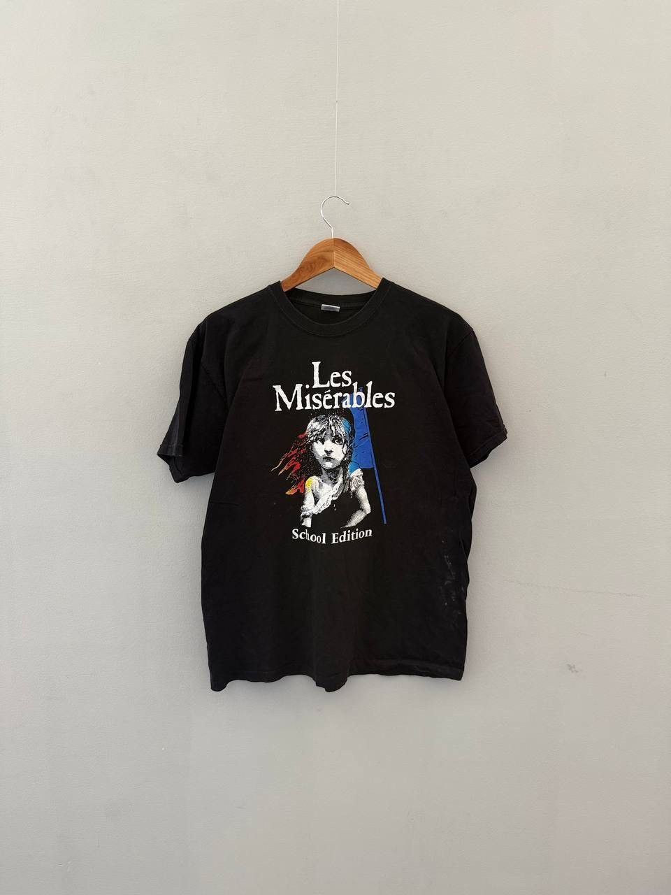 Band Tees Les miserables london rock tee shirt brand tees 2003 Size US L / EU 52-54 / 3 - 1 Thumbnail