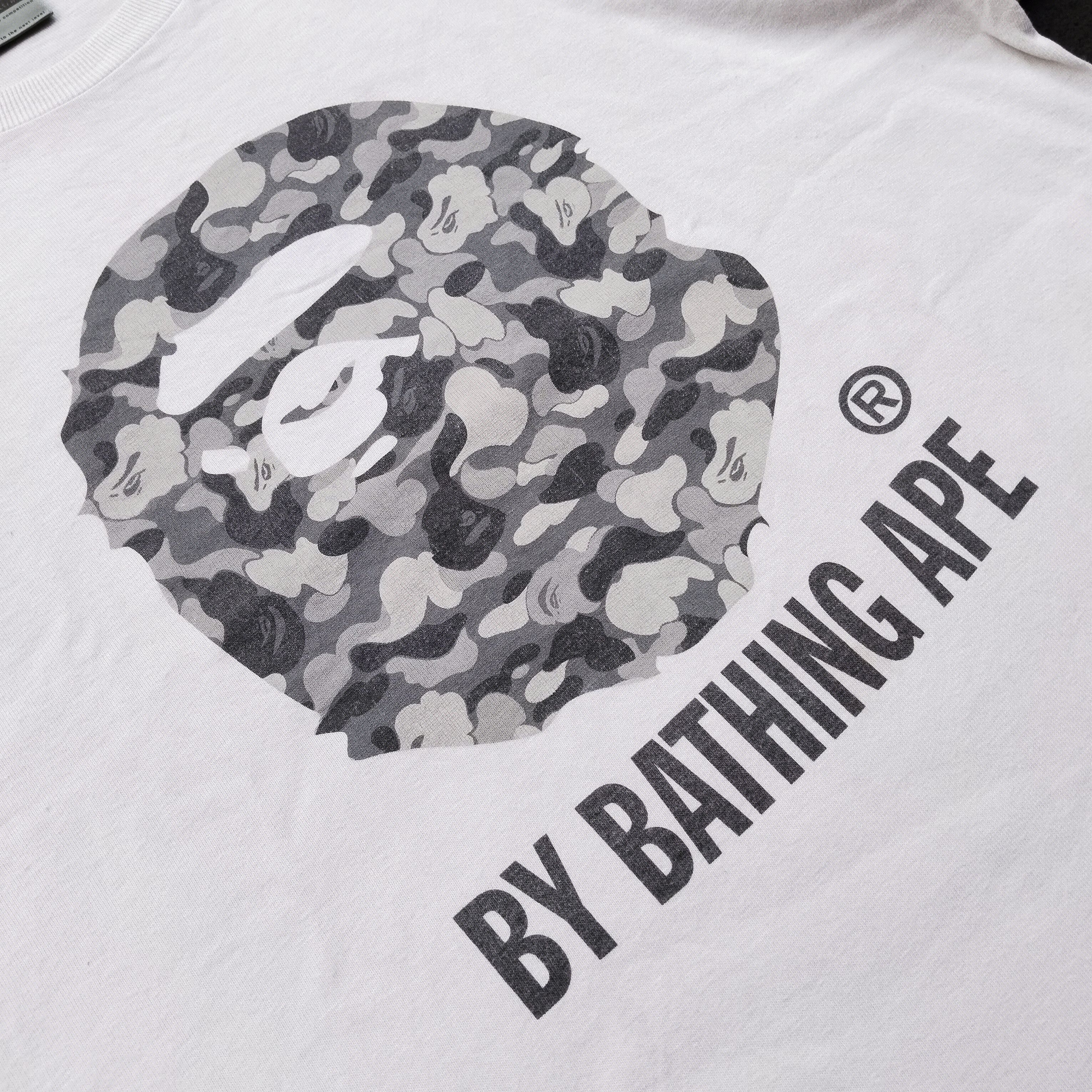 Bape 2000's Vintage Bape City Camo Tee Size US M / EU 48-50 / 2 - 2 Thumbnail