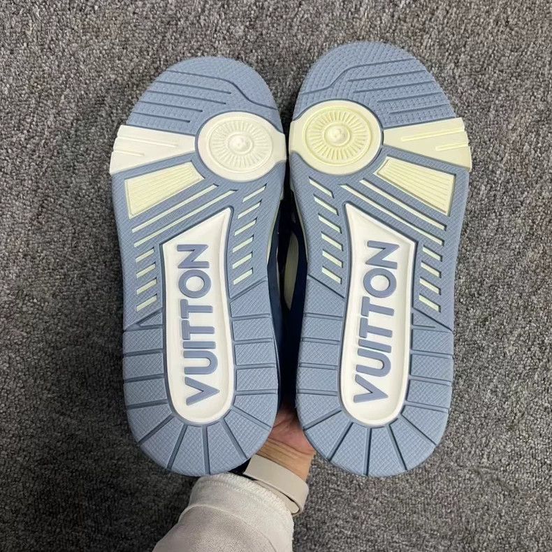 Louis Vuitton Louis Vuitton size 2 Blue and white round toe lace-up low b Size US 6.5 / EU 39-40 - 5 Thumbnail