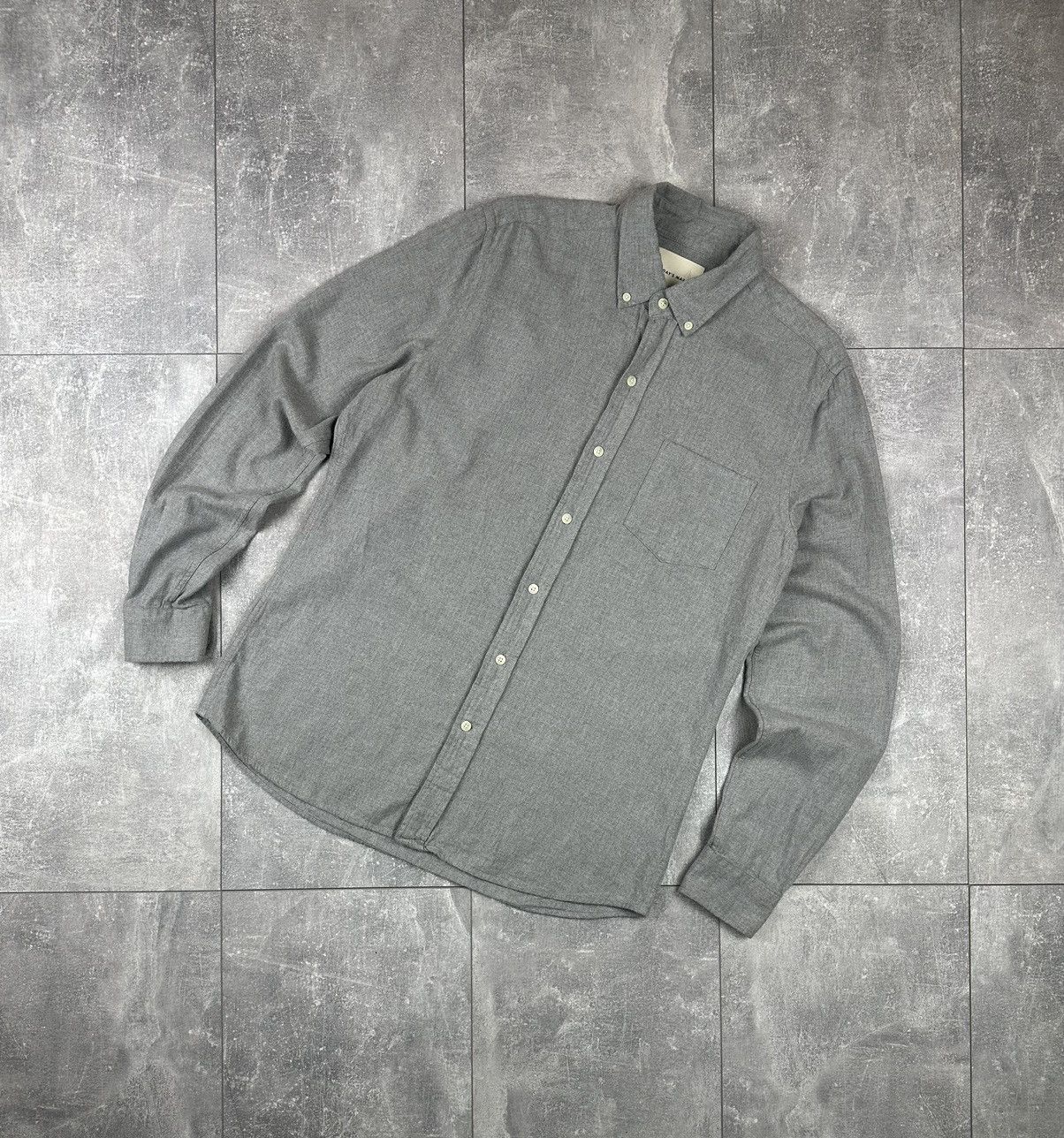 A Day's March A Days March Basic Silver Shirt Button Up Size US L / EU 52-54 / 3 - 1 Thumbnail