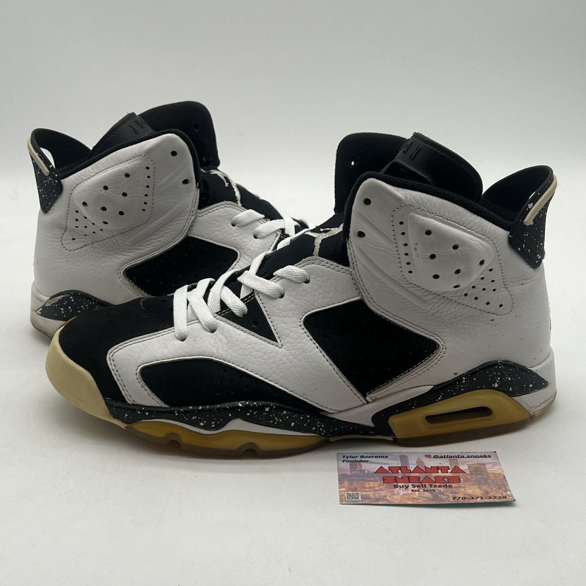 Jordan Brand Air Jordan 6 Oreo Size US 10.5 / EU 43-44 - 1 Thumbnail