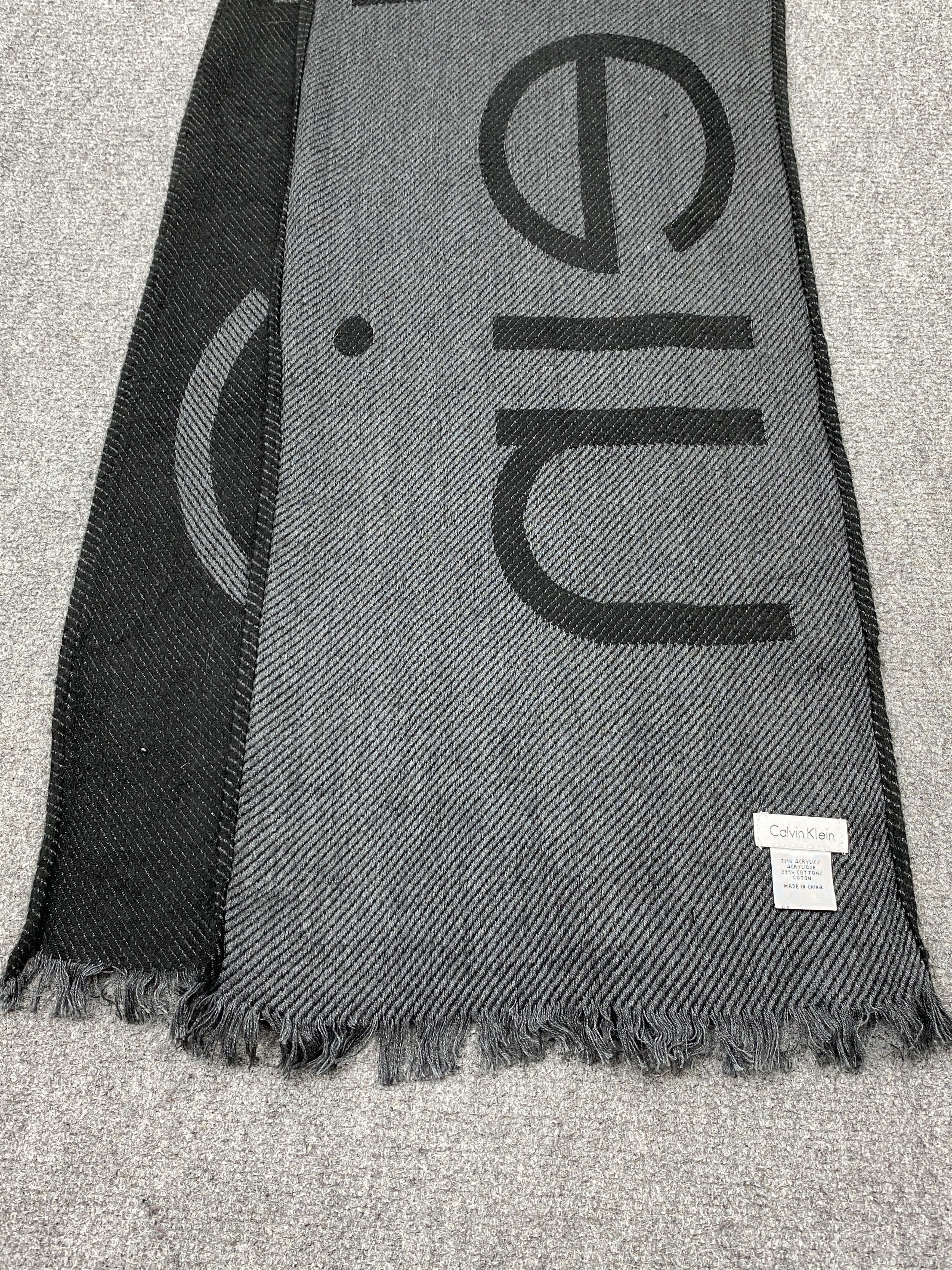 Calvin Klein Vintage Calvin Klein Spell Out Muffler Scarf - SC0061 Size ONE SIZE - 6 Thumbnail