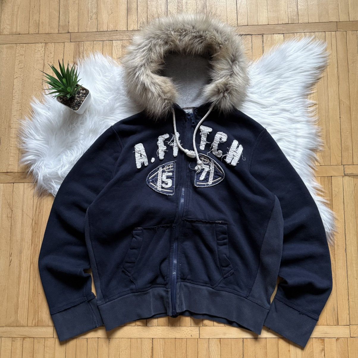 Abercrombie & Fitch 📌 Crazy Distress Abercrombie & Fitch Y2K Faux Fur Zip-Hoodie Size US L / EU 52-54 / 3 - 1 Thumbnail