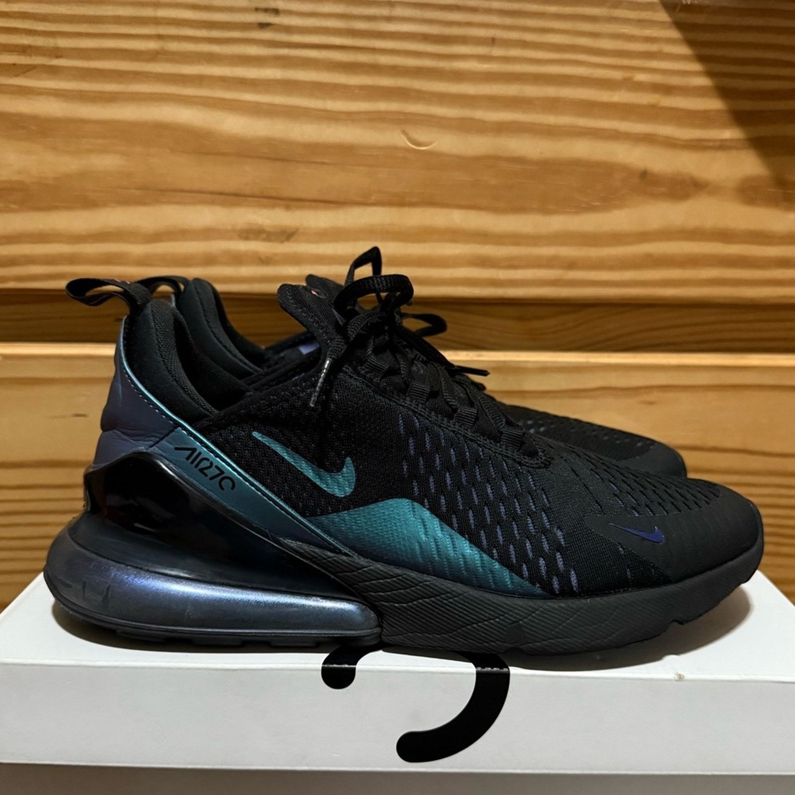 Nike Nike Air Max 270 Throwback Future Iridescent Size US 9.5 / EU 42-43 - 1 Thumbnail