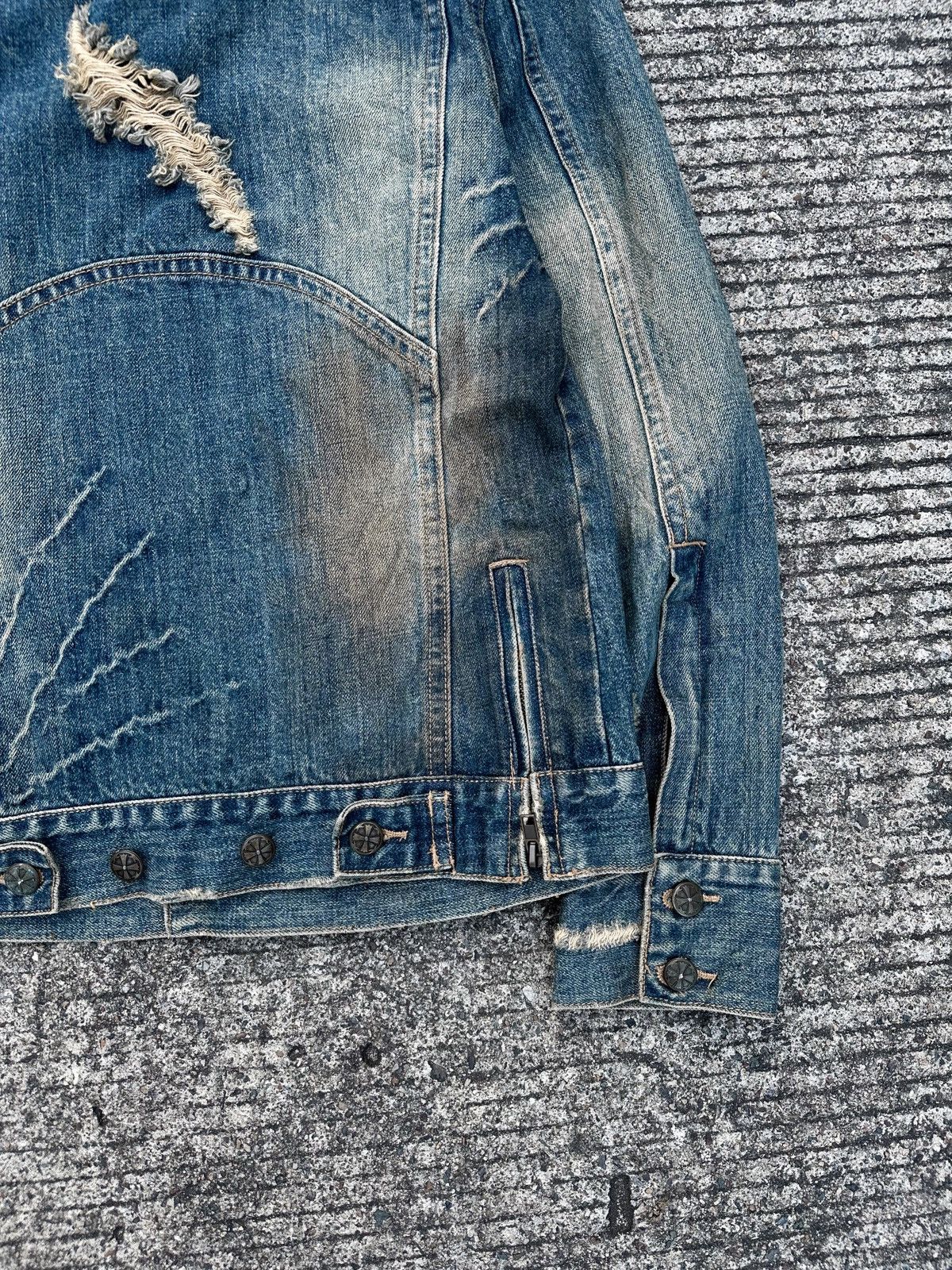 If Six Was Nine × Japanese Brand × Tornado Mart 2000’s Midas Damage Washed Denim Jacket Size US L / EU 52-54 / 3 - 17 Thumbnail