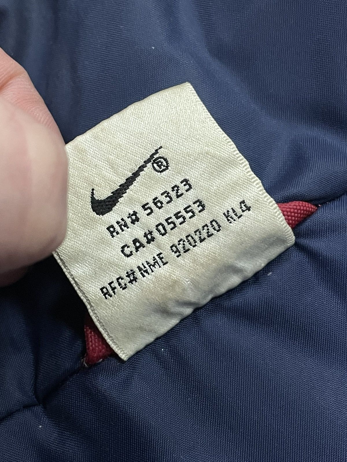 Nike Vintage Nike Big Swoosh Insulated Jacket Size US M / EU 48-50 / 2 - 7 Thumbnail