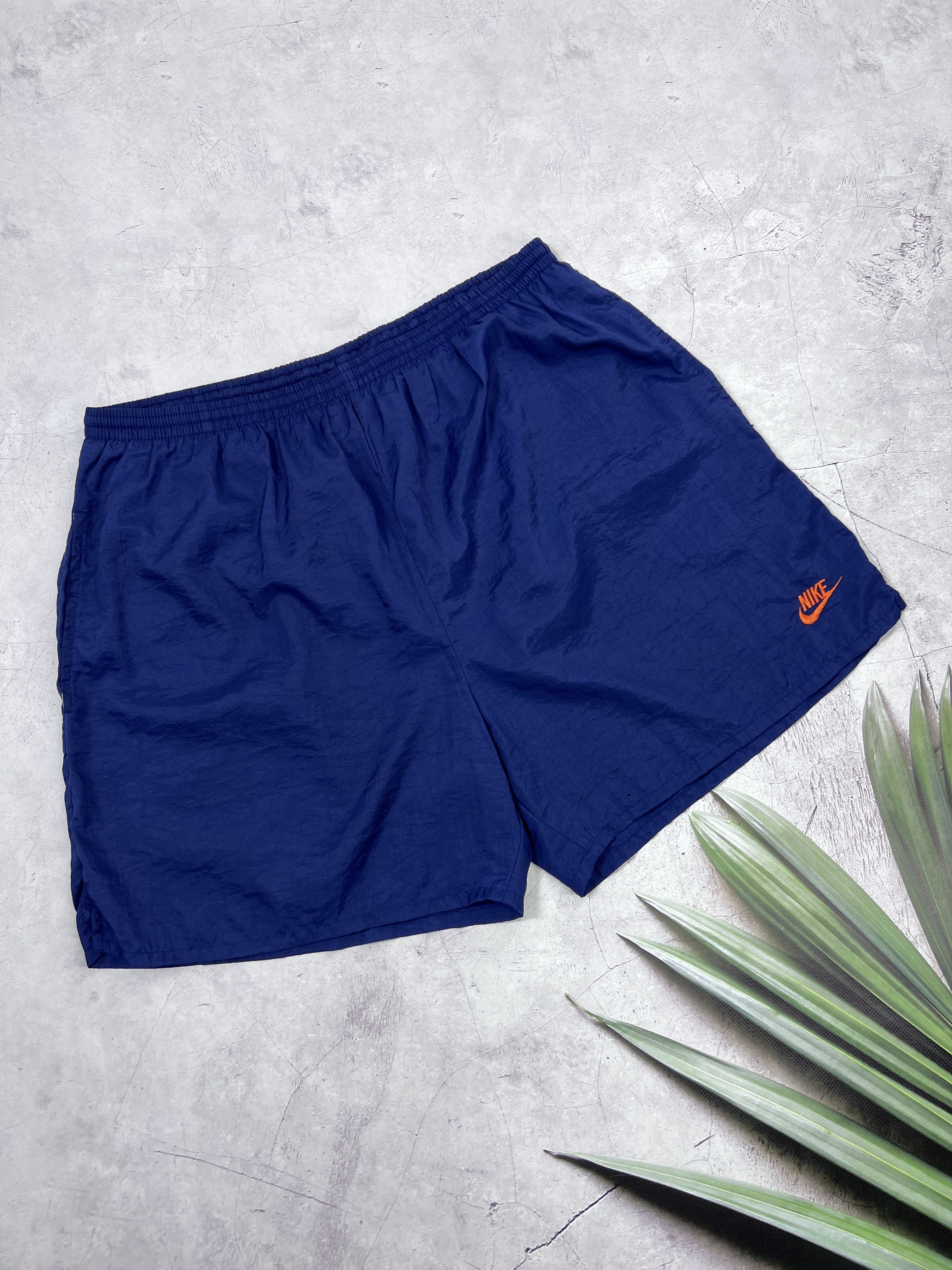 Nike × Vintage Vintage Nike Shorts Swoosh Logo Dark Blue Size US 36 / EU 52 - 2 Thumbnail