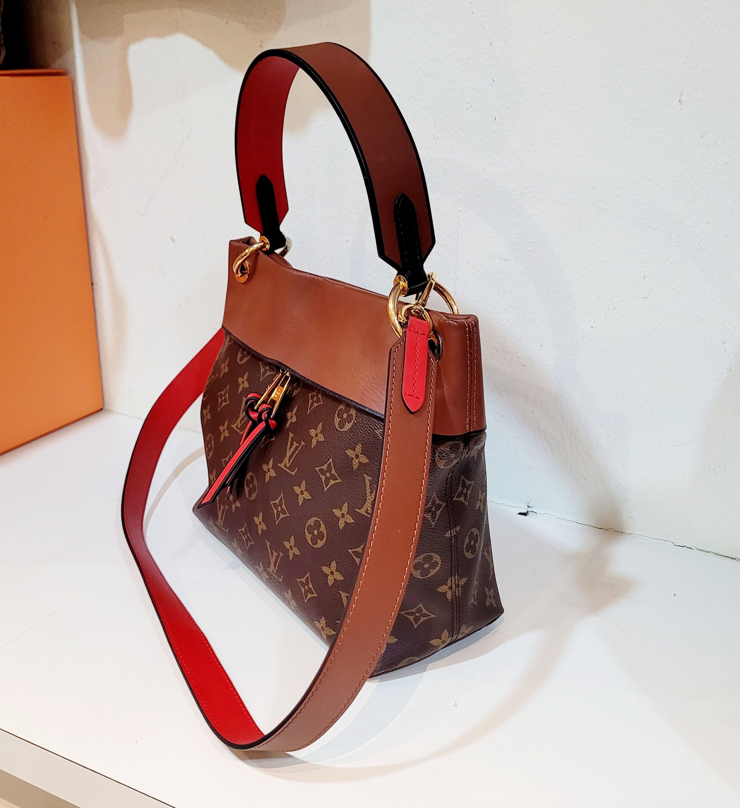 Louis Vuitton Louis Vuitton Tuileries Besace Monogram Sling Crossbody Bag Size ONE SIZE - 4 Thumbnail