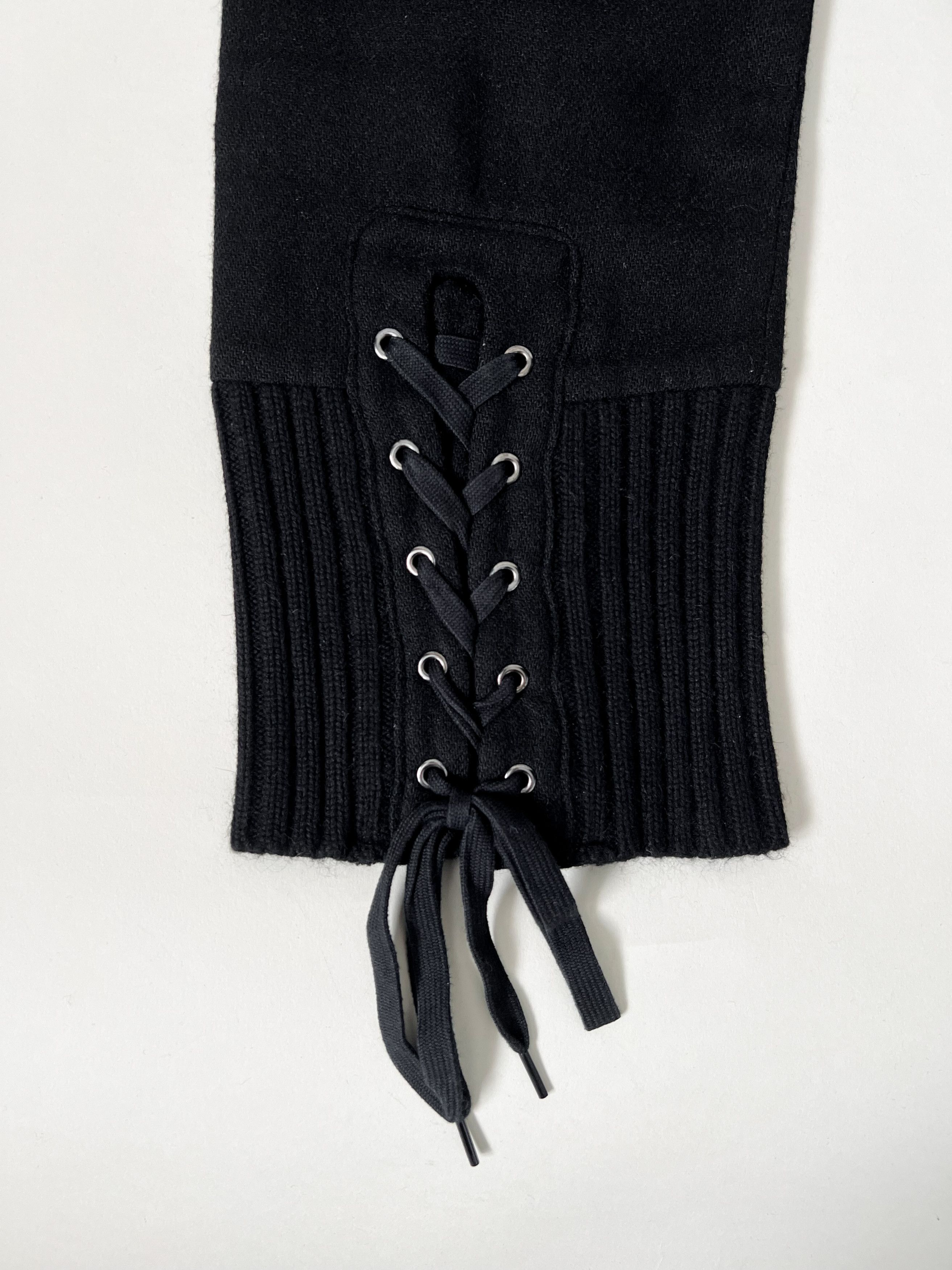 Undercover AW2007 ‘KNIT’ Crop Lace Back Wool Pants Size 30" / US 8 / IT 44 - 4 Thumbnail