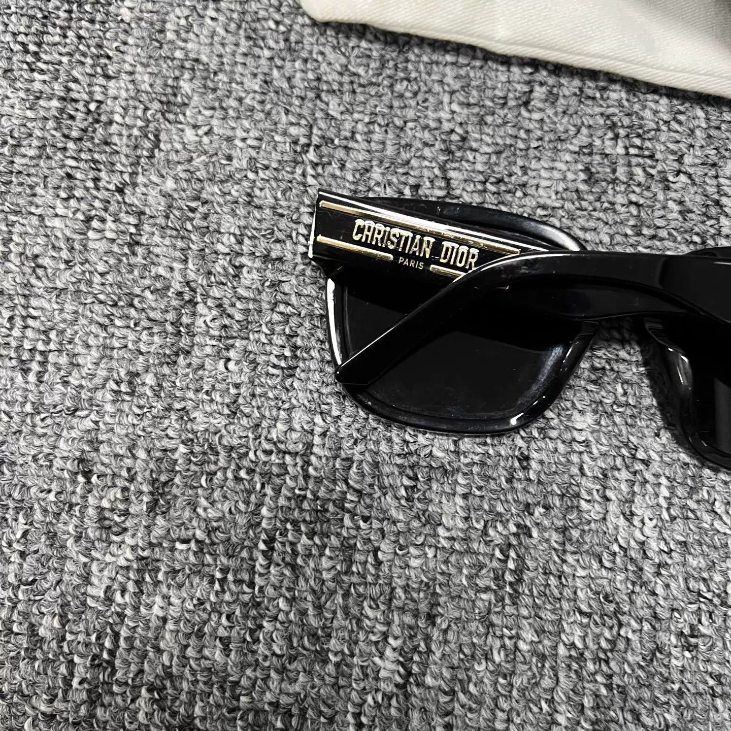 Dior Dior New Lettered Slogan Logo Sunglasses 99 New Size ONE SIZE - 3 Thumbnail