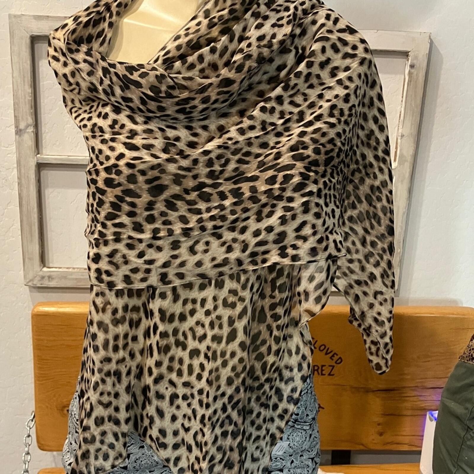 Other Leopard Print Scarf Size ONE SIZE - 1 Thumbnail