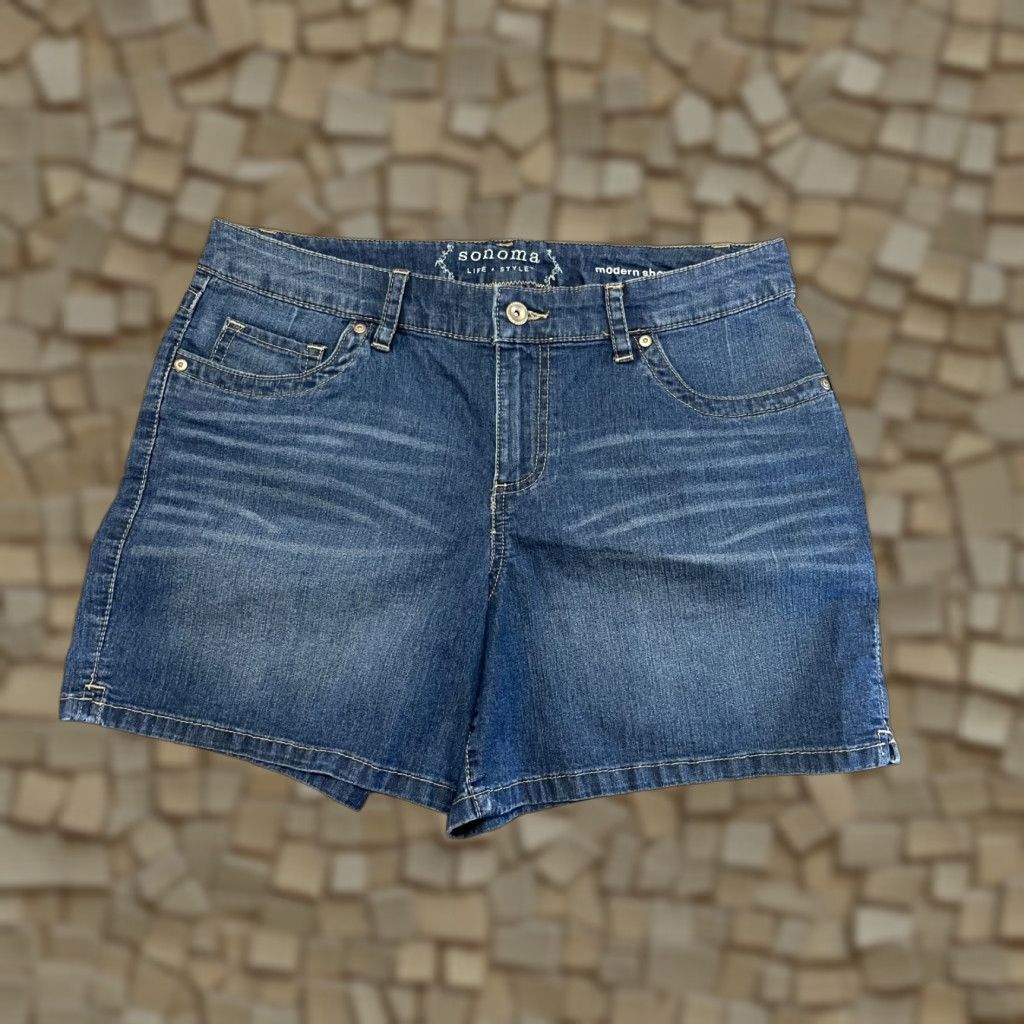 Vintage Sonoma Shorts Womens Size 10 Denim Blue Bermuda Modern Short Casual Regular Fit Front Flat Front Women's Clothing Size 32" / US 10 / IT 46 - 1 Thumbnail