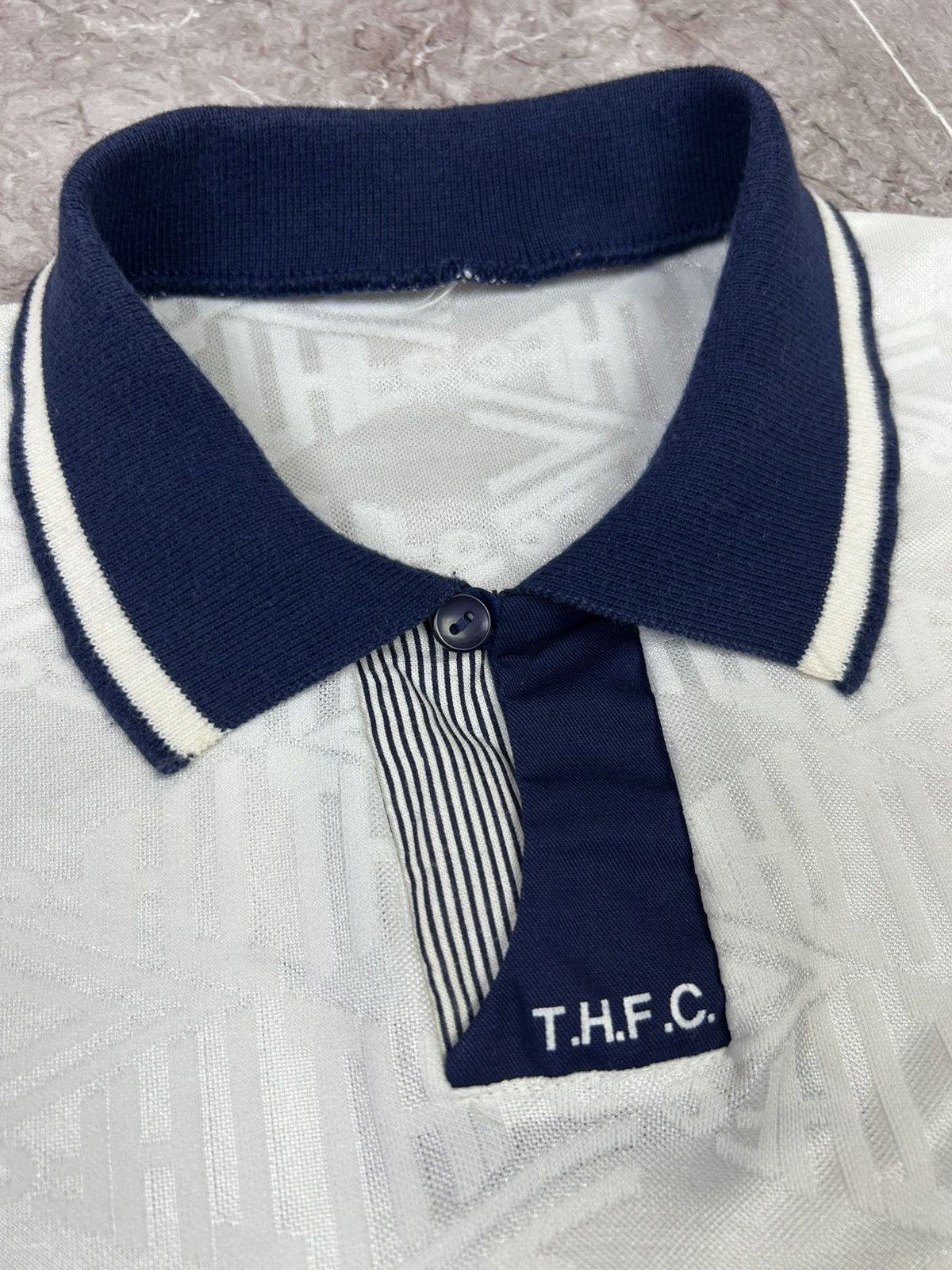 Umbro 1991-93 Tottenham Hotspur Umbro Home Jersey Shirt Mens Size US L / EU 52-54 / 3 - 7 Thumbnail