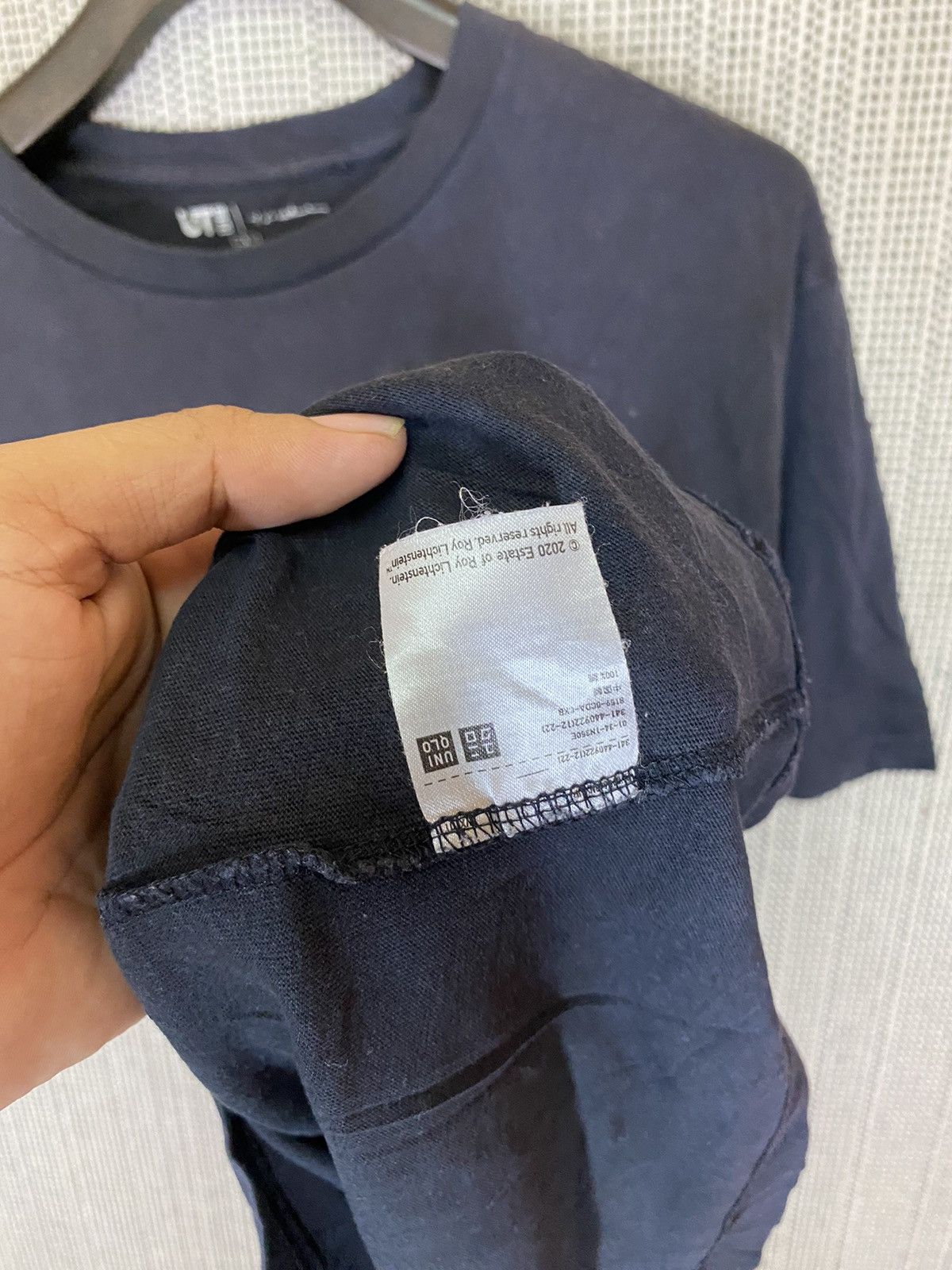 Japanese Brand 🔥Uniqlo x roy art tshirt Size US L / EU 52-54 / 3 - 5 Thumbnail