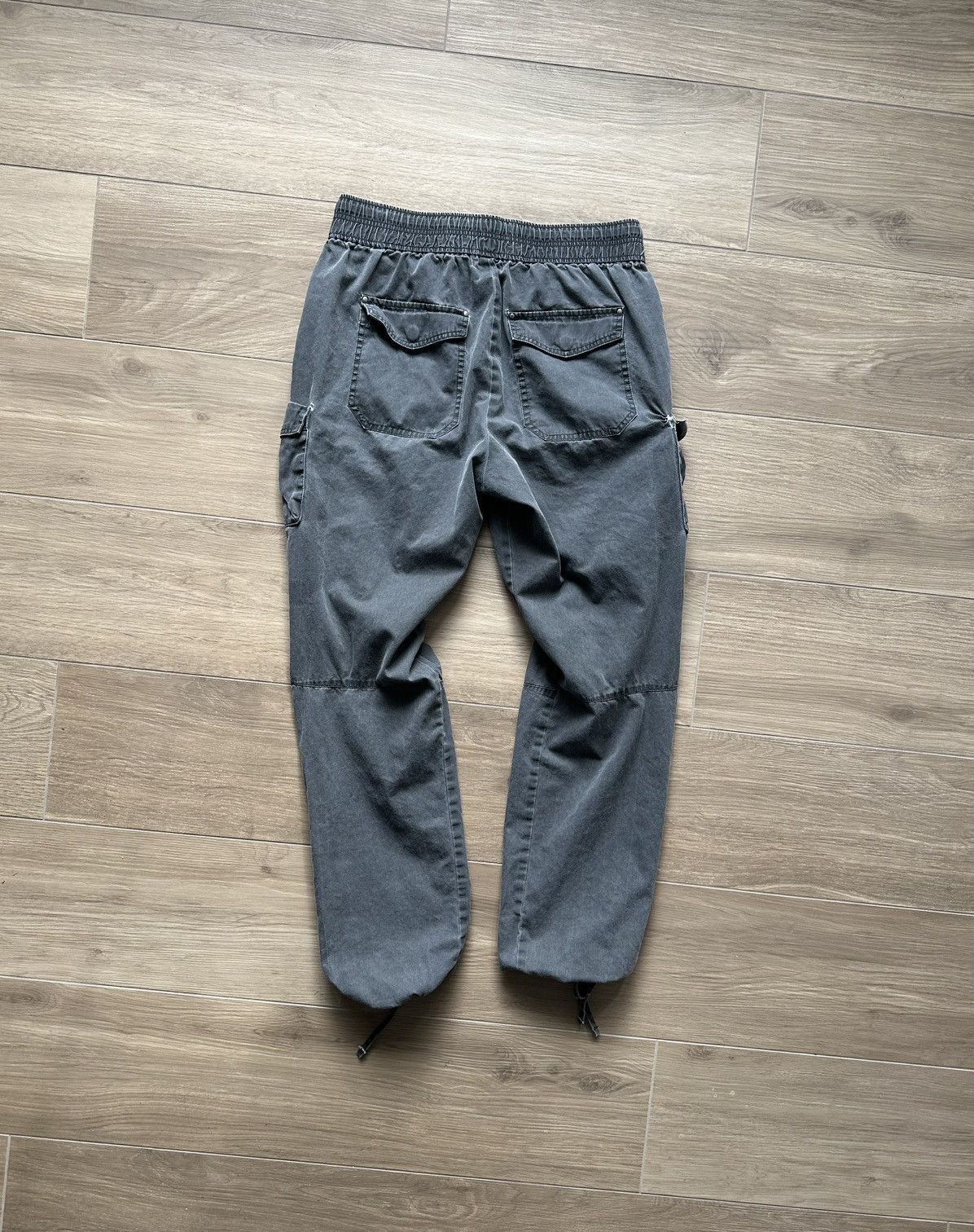 John Elliott John Elliott Grey Cargo Pants Size US 32 / EU 48 - 3 Thumbnail