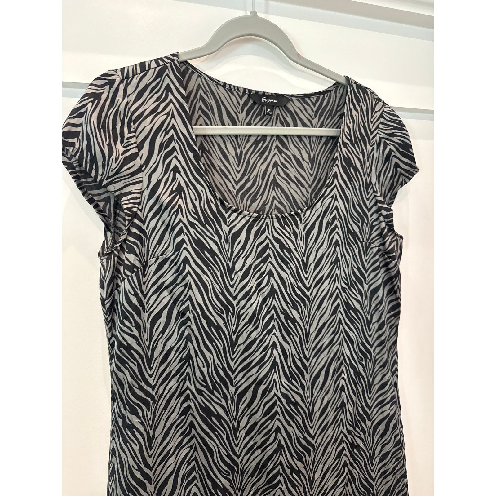 Express Express Y2K Vintage Zebra Print Silk Cap Sleeve Shift Dress Size M / US 6-8 / IT 42-44 - 2 Thumbnail
