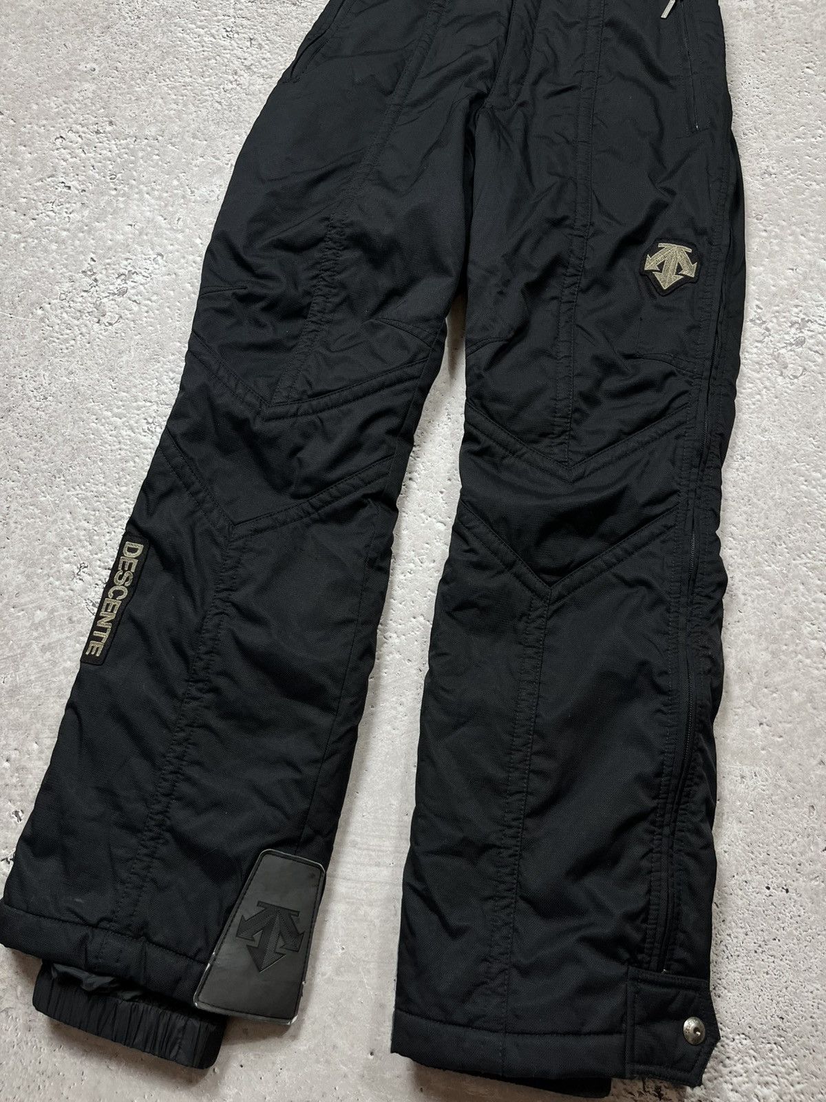 Descente × Vintage Vintage Descente Ski Pants Men’s L Black Technical Trousers Size US 28 / EU 44 - 2 Thumbnail