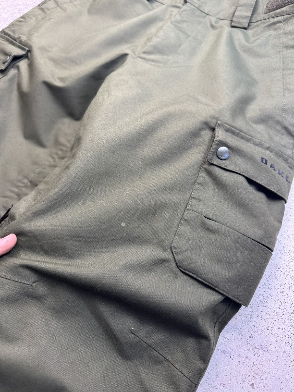 Oakley Vintage Oakley Multi-pocket Cargo Ski Pants Size M Size US 32 / EU 48 - 10 Thumbnail