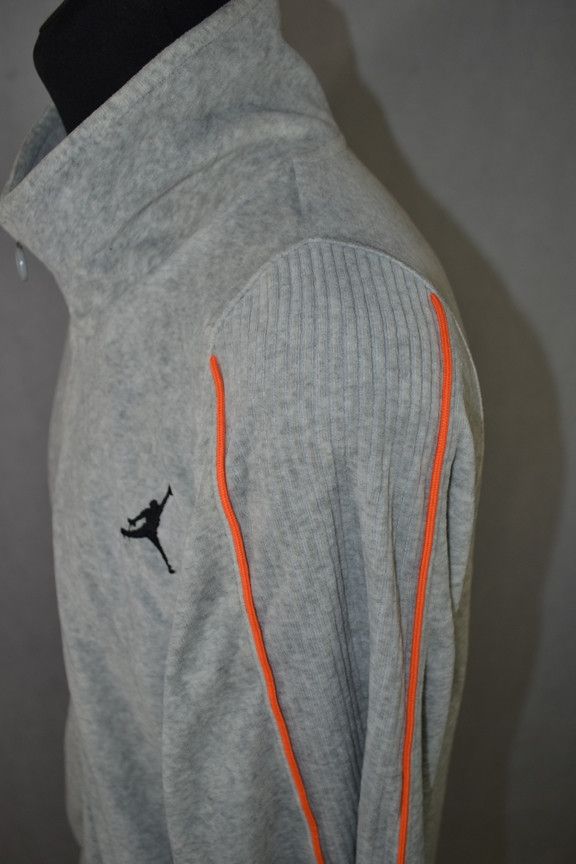 Jordan Brand × Nike × Vintage Vintage Nike Air Jordan Velvet Jacket L Size US L / EU 52-54 / 3 - 4 Thumbnail