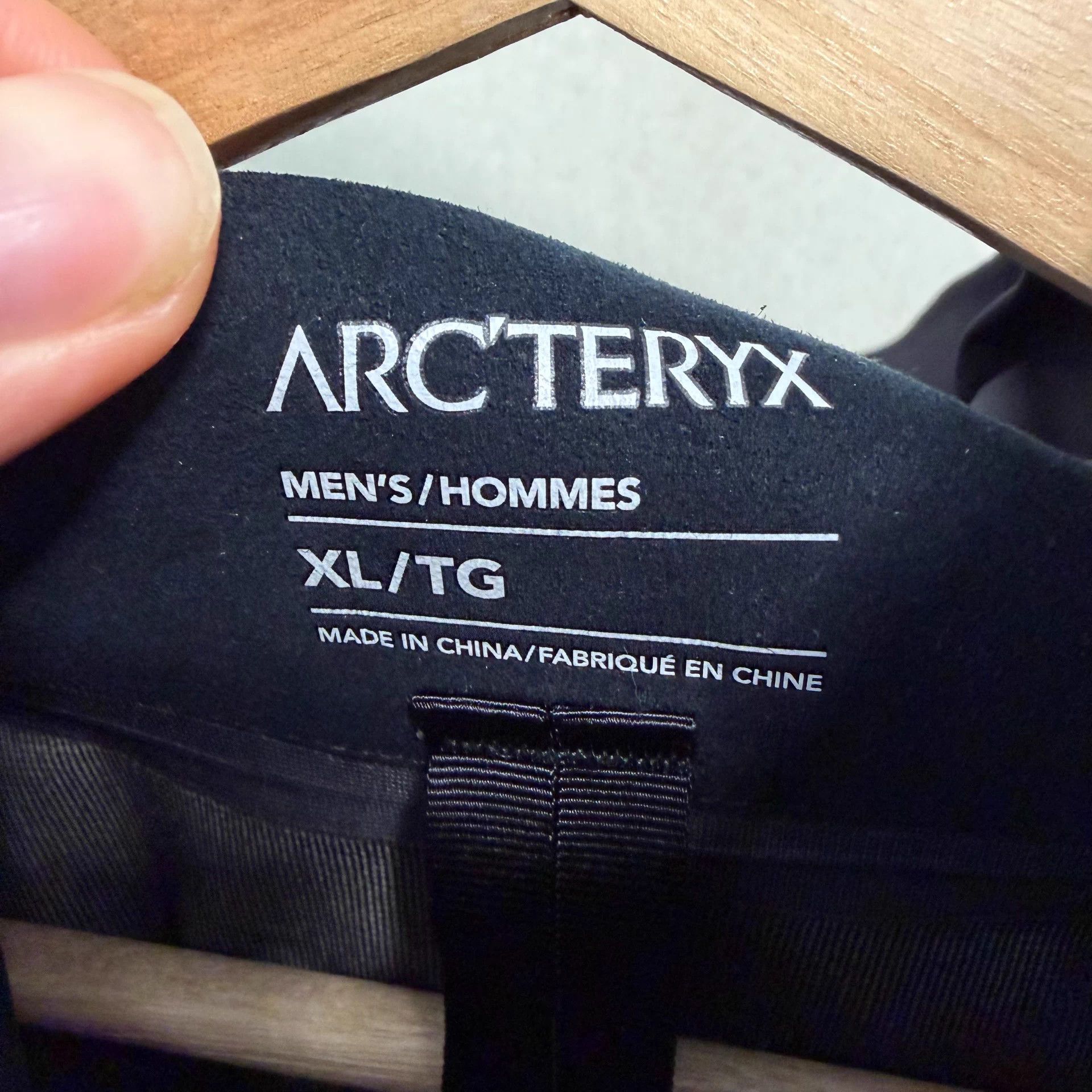 Arc'teryx Arcteryx Beta LT Gore-Tex Men's Black Hard Shell Jacket Size US XL / EU 56 / 4 - 5 Thumbnail