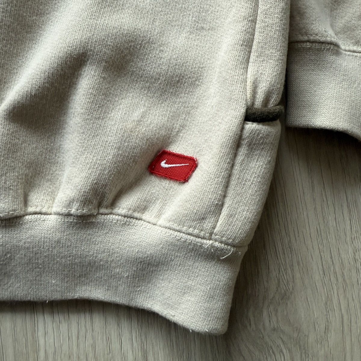 Nike Vintage 00s Nike Hoodie Size US L / EU 52-54 / 3 - 12 Thumbnail