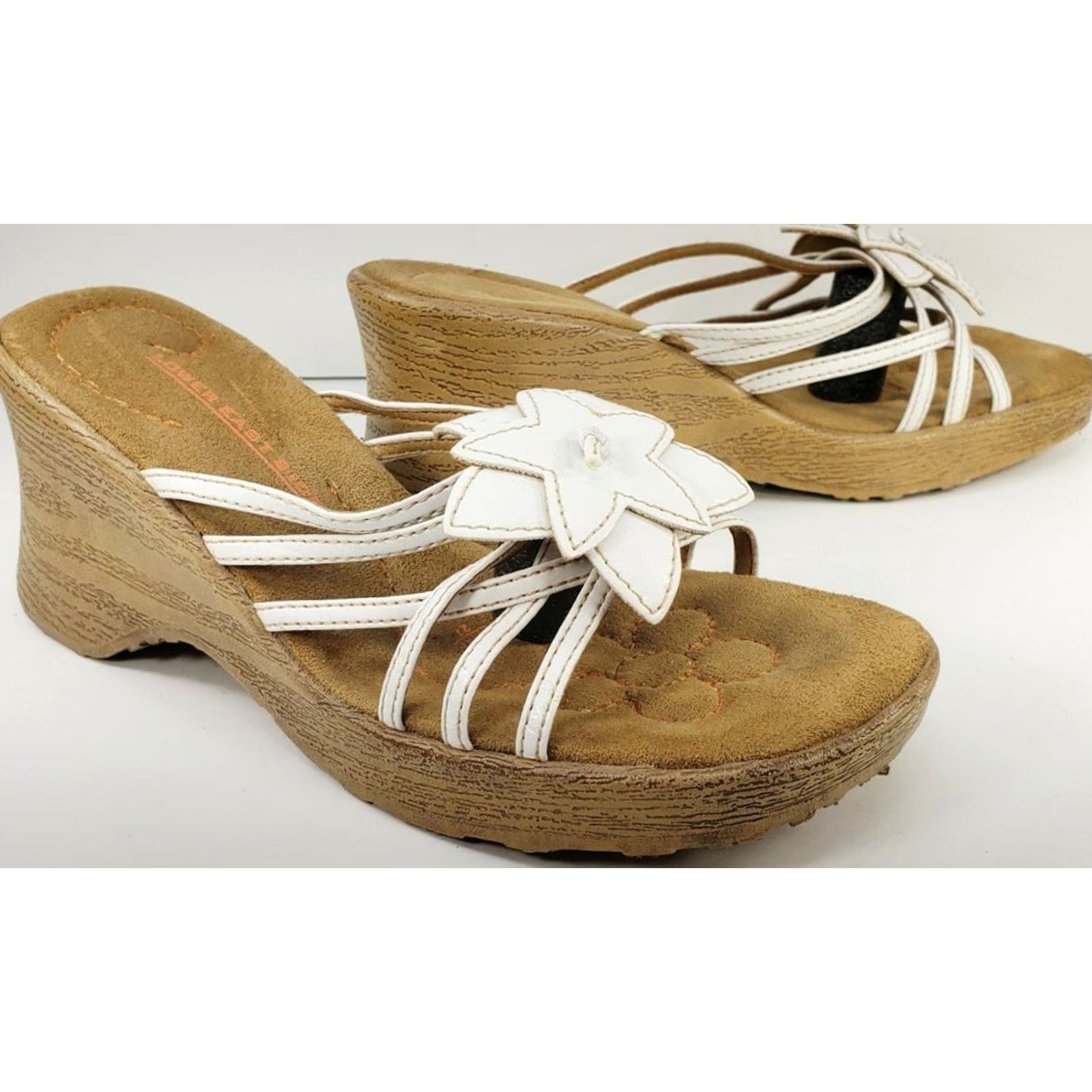 Vintage Lower East Side Wedge Slide Sandals Women's Size 9 White Leather with Flower Shoes Size US 9 / IT 39 - 3 Thumbnail